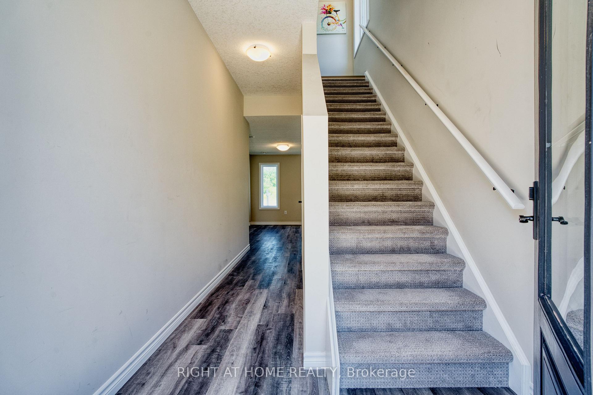 Photo 5 of 397 Callaway Road, London, North R — HOMEH