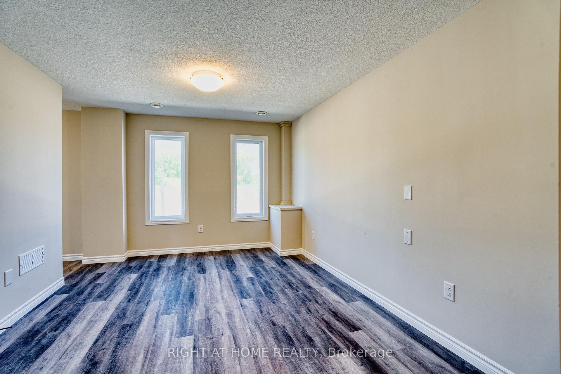 Photo 7 of 397 Callaway Road, London, North R — HOMEH