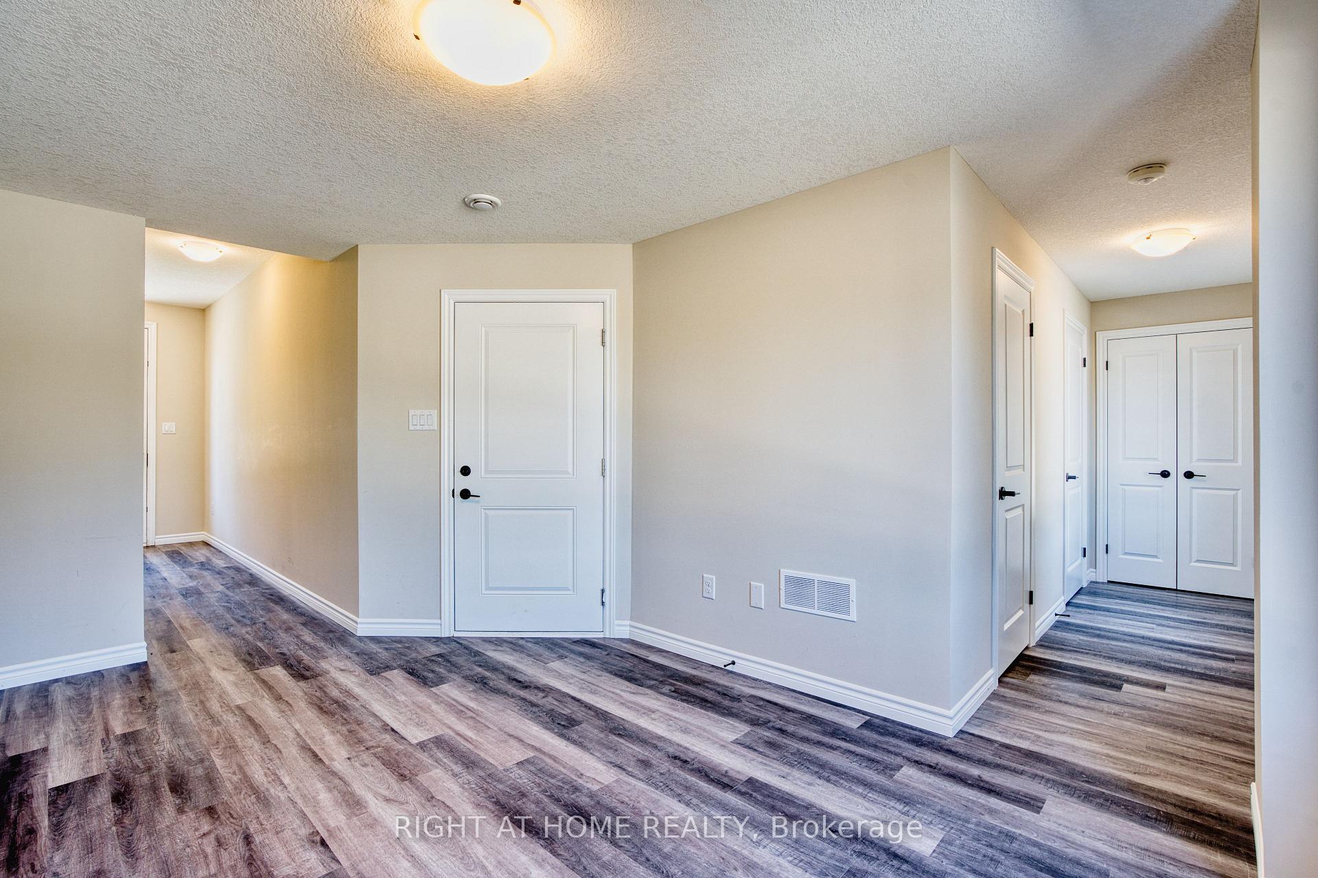 Photo 8 of 397 Callaway Road, London, North R — HOMEH