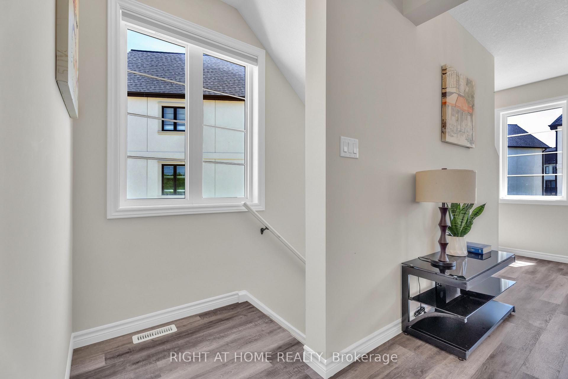 Photo 11 of 397 Callaway Road, London, North R — HOMEH