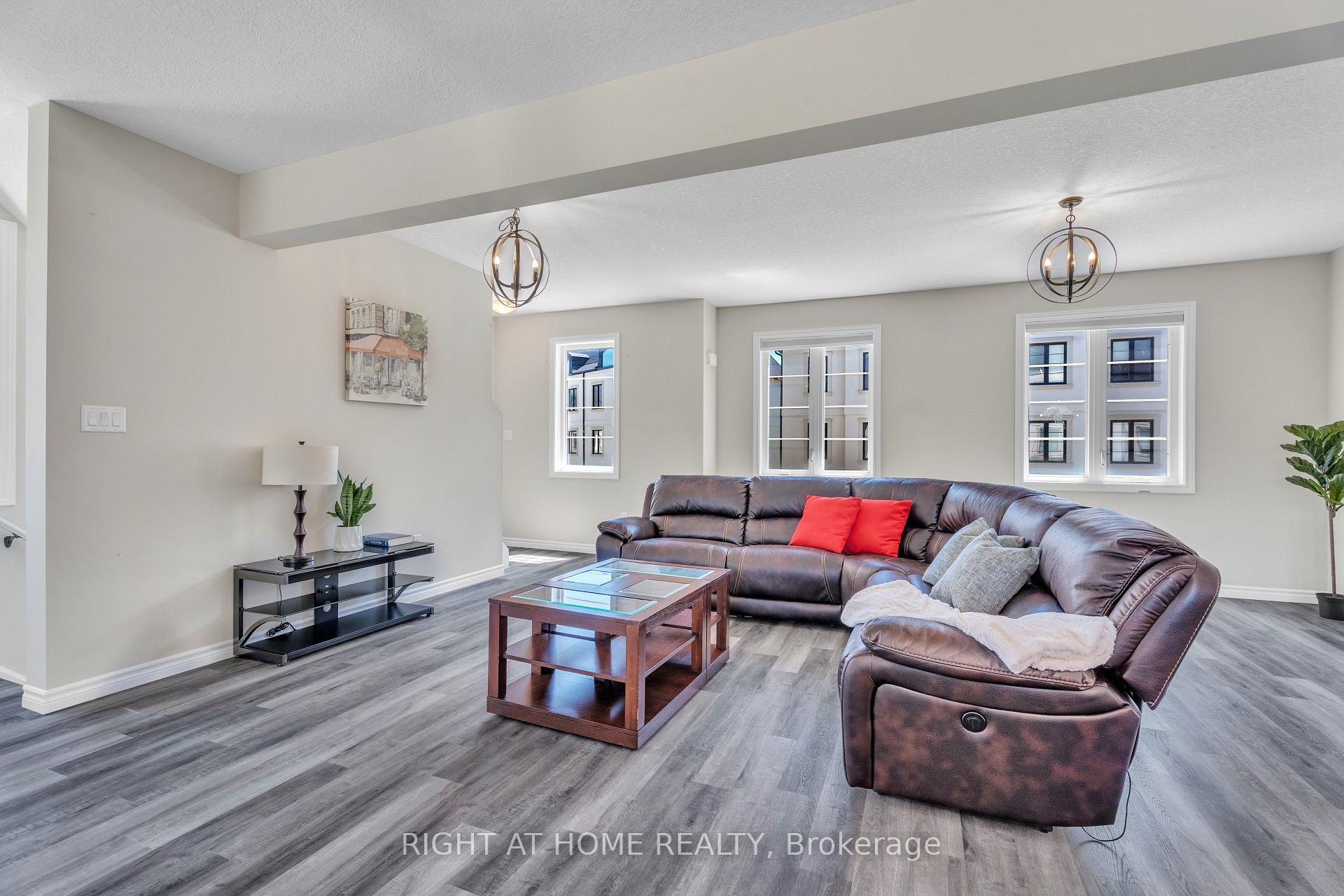 Photo 15 of 397 Callaway Road, London, North R — HOMEH