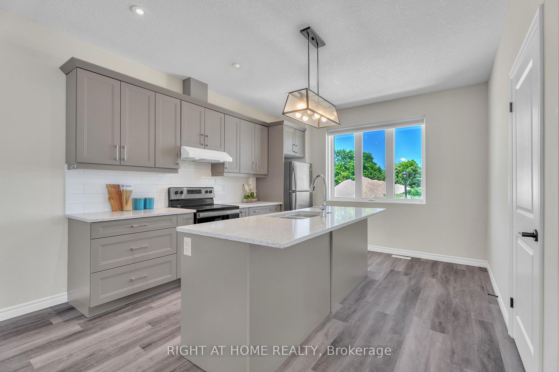 Photo 16 of 397 Callaway Road, London, North R — HOMEH