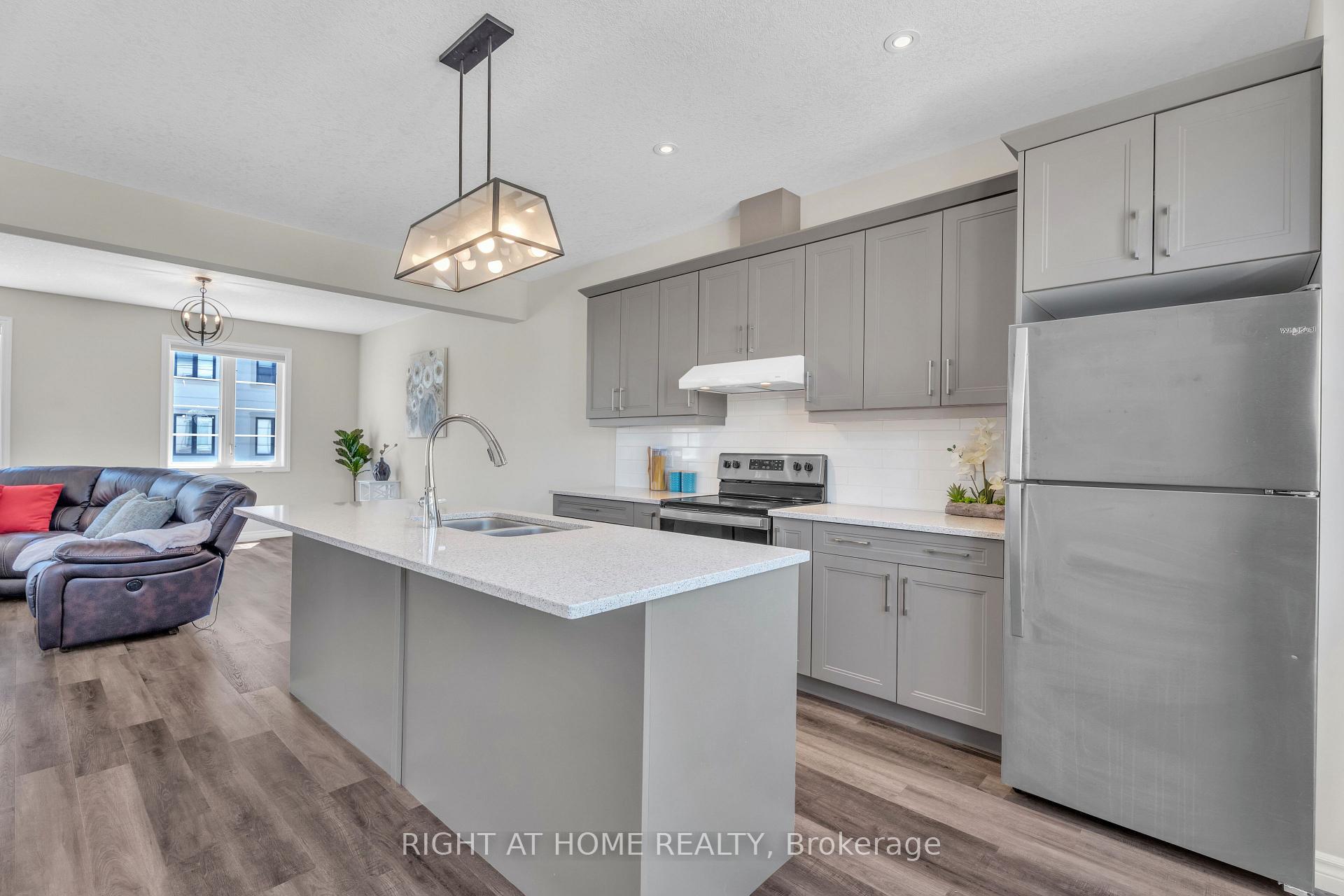 Photo 18 of 397 Callaway Road, London, North R — HOMEH
