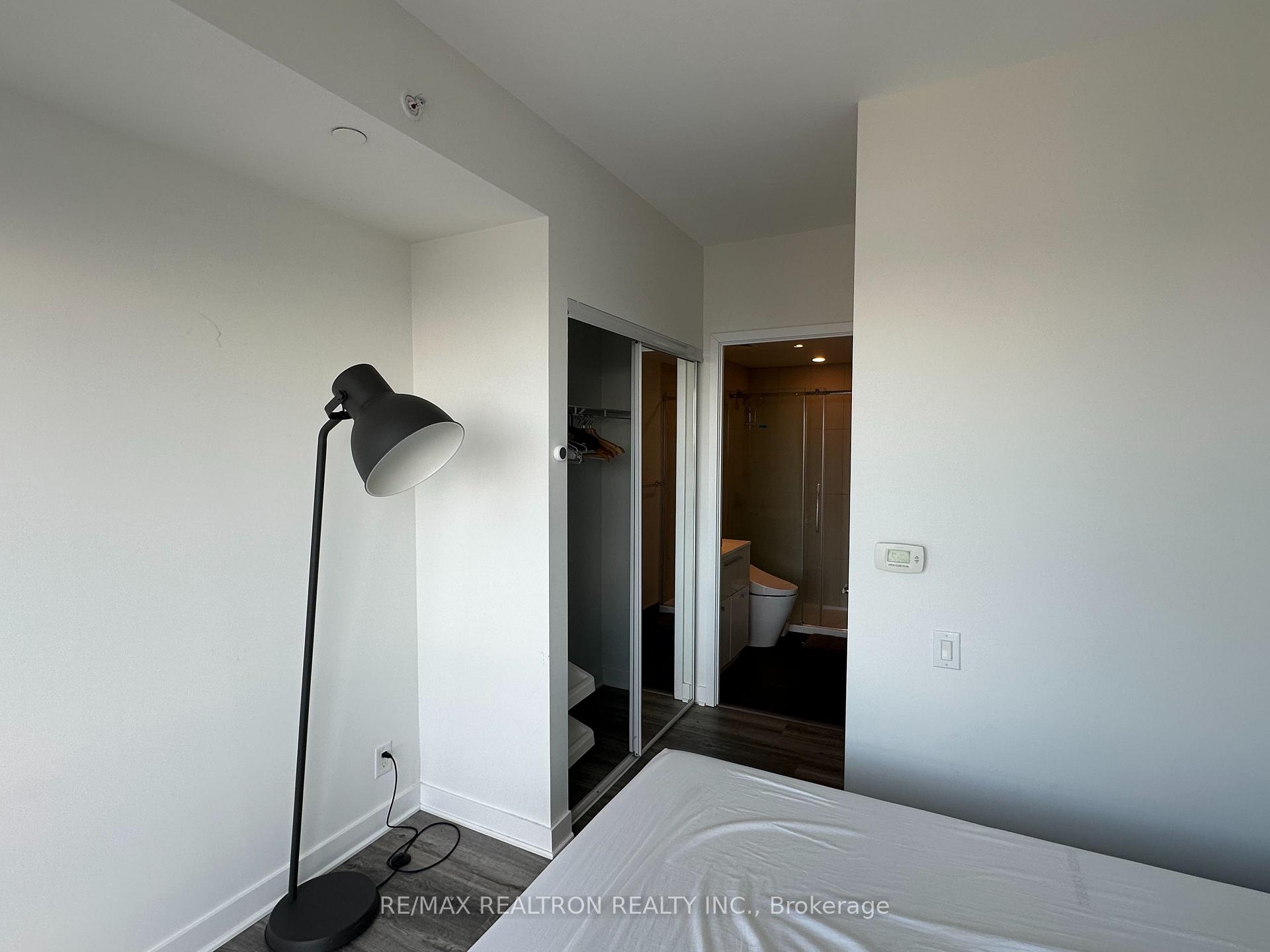 Photo 11 of Unit 4603, 15 Grenville Street, Toronto, Bay Street Corridor — HOMEH