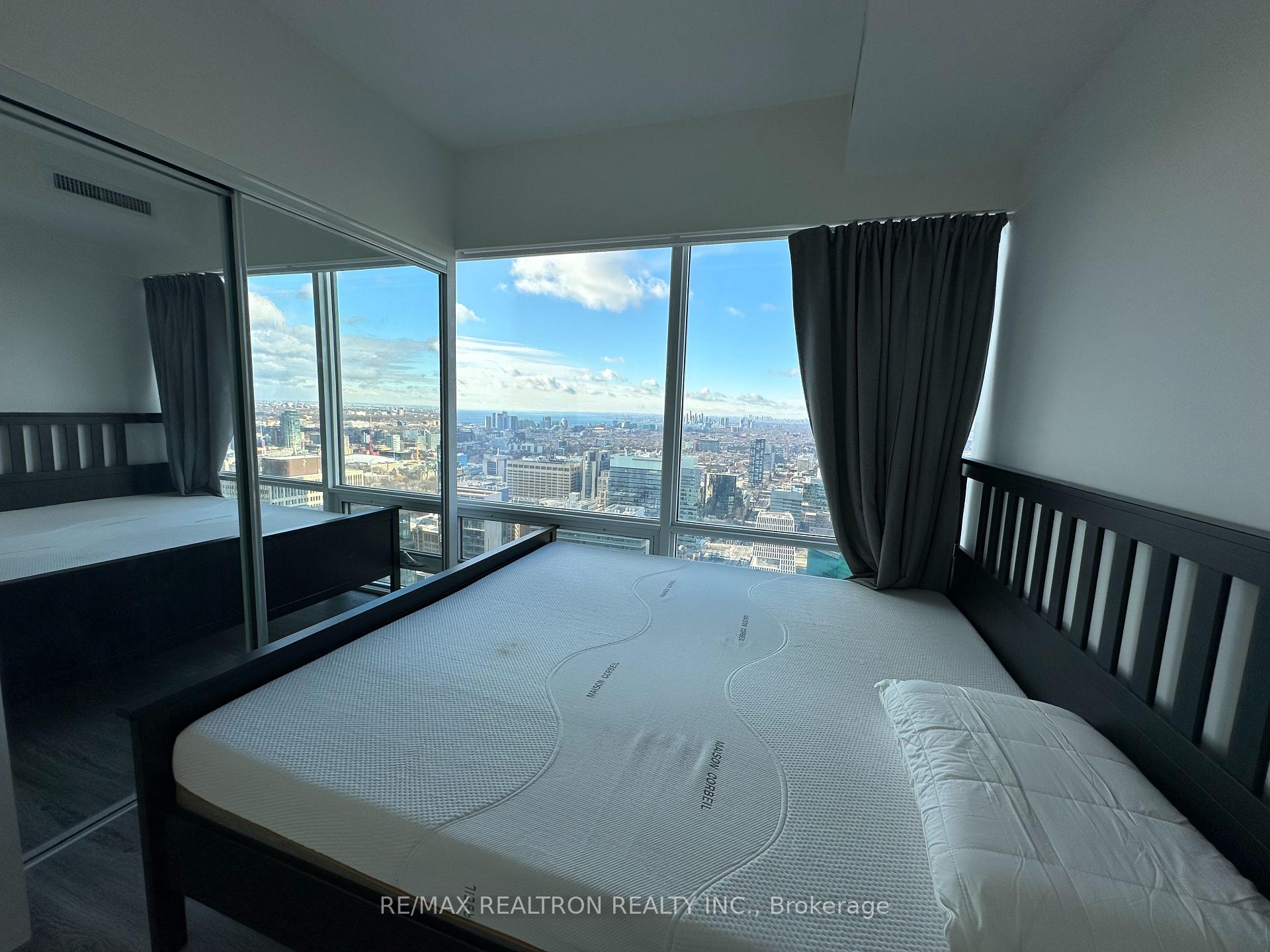 Photo 13 of Unit 4603, 15 Grenville Street, Toronto, Bay Street Corridor — HOMEH