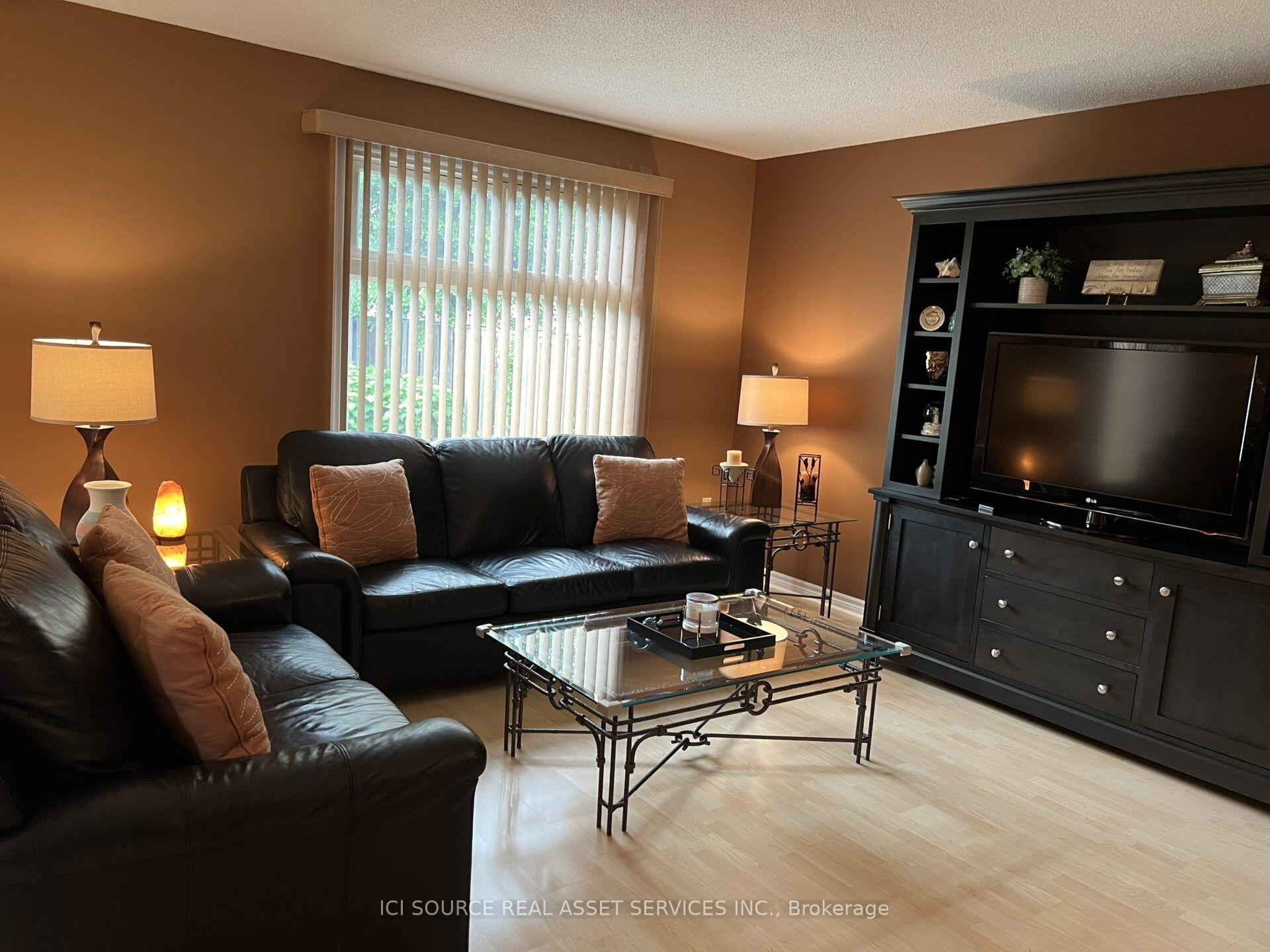 Photo 10 of 83 Boulding Avenue, Hamilton, Waterdown — HOMEH