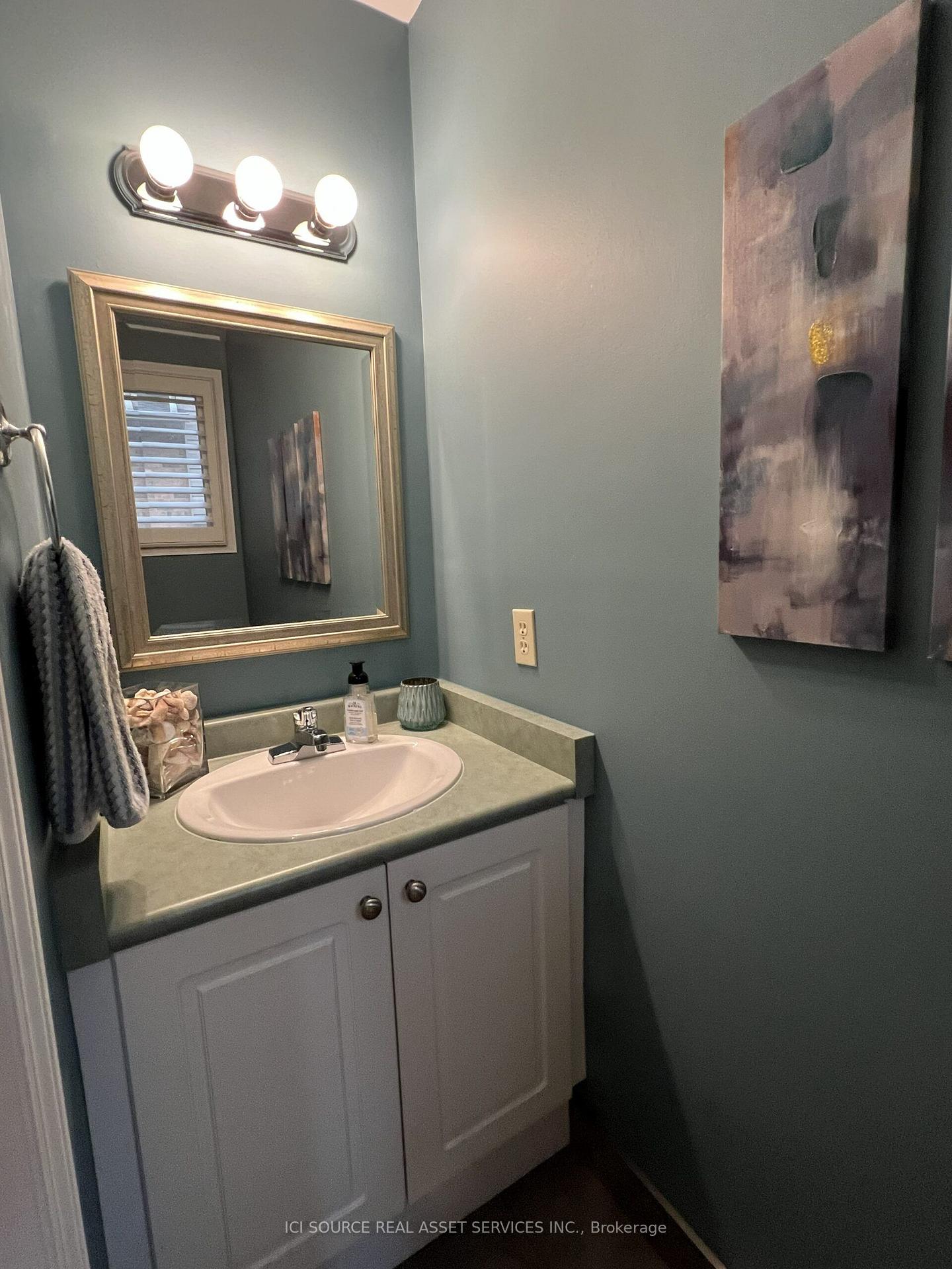 Photo 14 of 83 Boulding Avenue, Hamilton, Waterdown — HOMEH