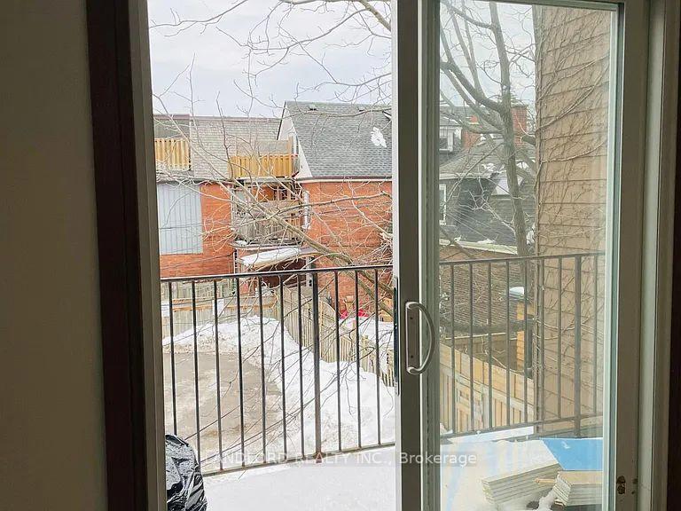 Photo 14 of Unit 2, 73 Roncesvalles Avenue, Toronto, Roncesvalles — HOMEH