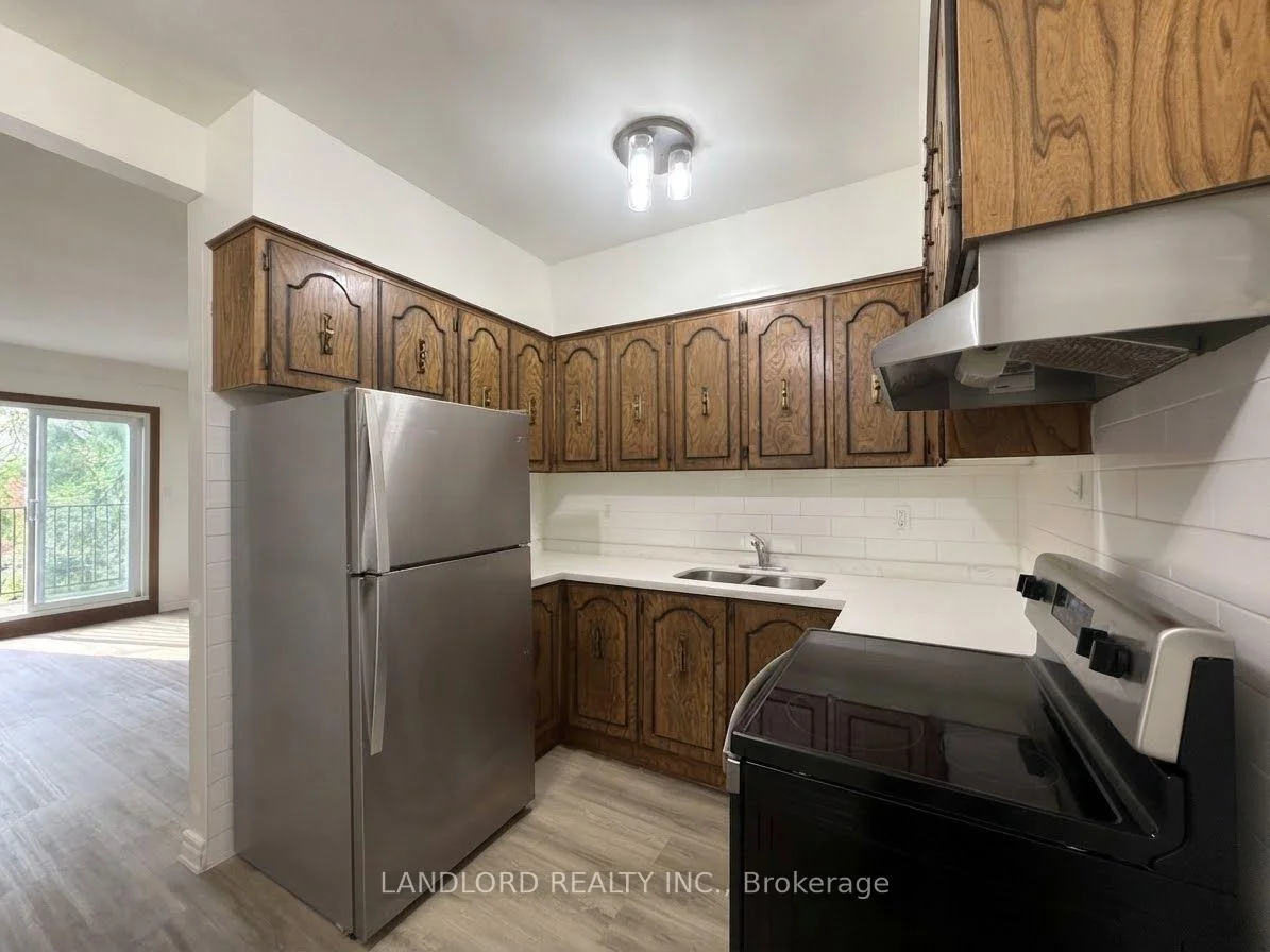 Photo 15 of Unit 2, 73 Roncesvalles Avenue, Toronto, Roncesvalles — HOMEH