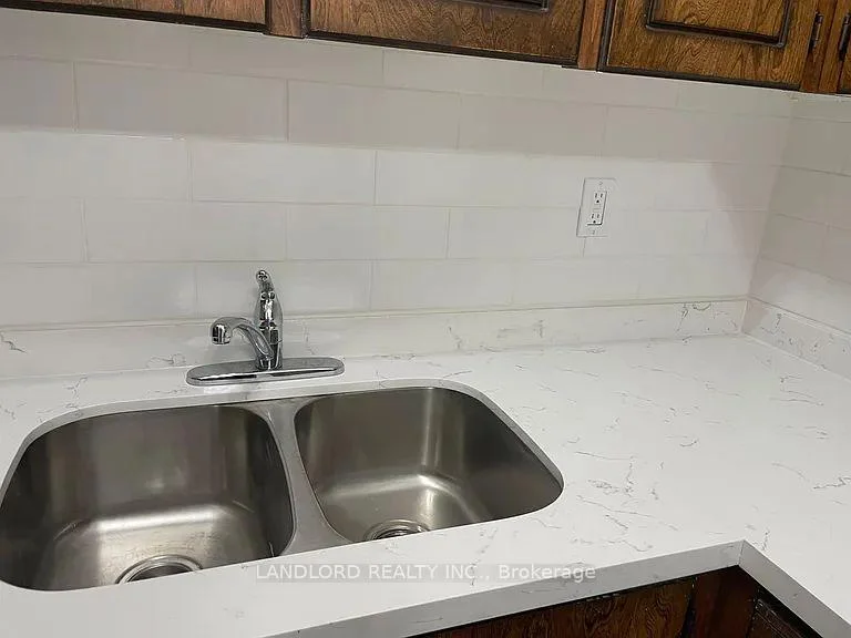Photo 37 of Unit 2, 73 Roncesvalles Avenue, Toronto, Roncesvalles — HOMEH