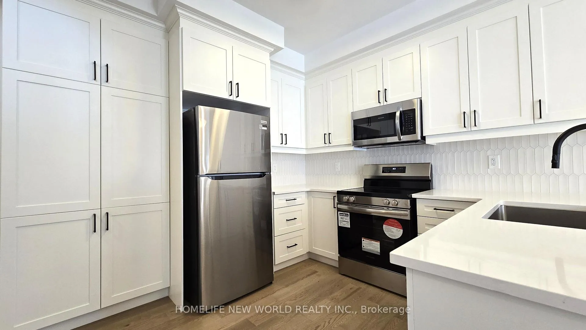 Photo 2 of 115 Avani Avenue, Markham, Victoria Square — HOMEH