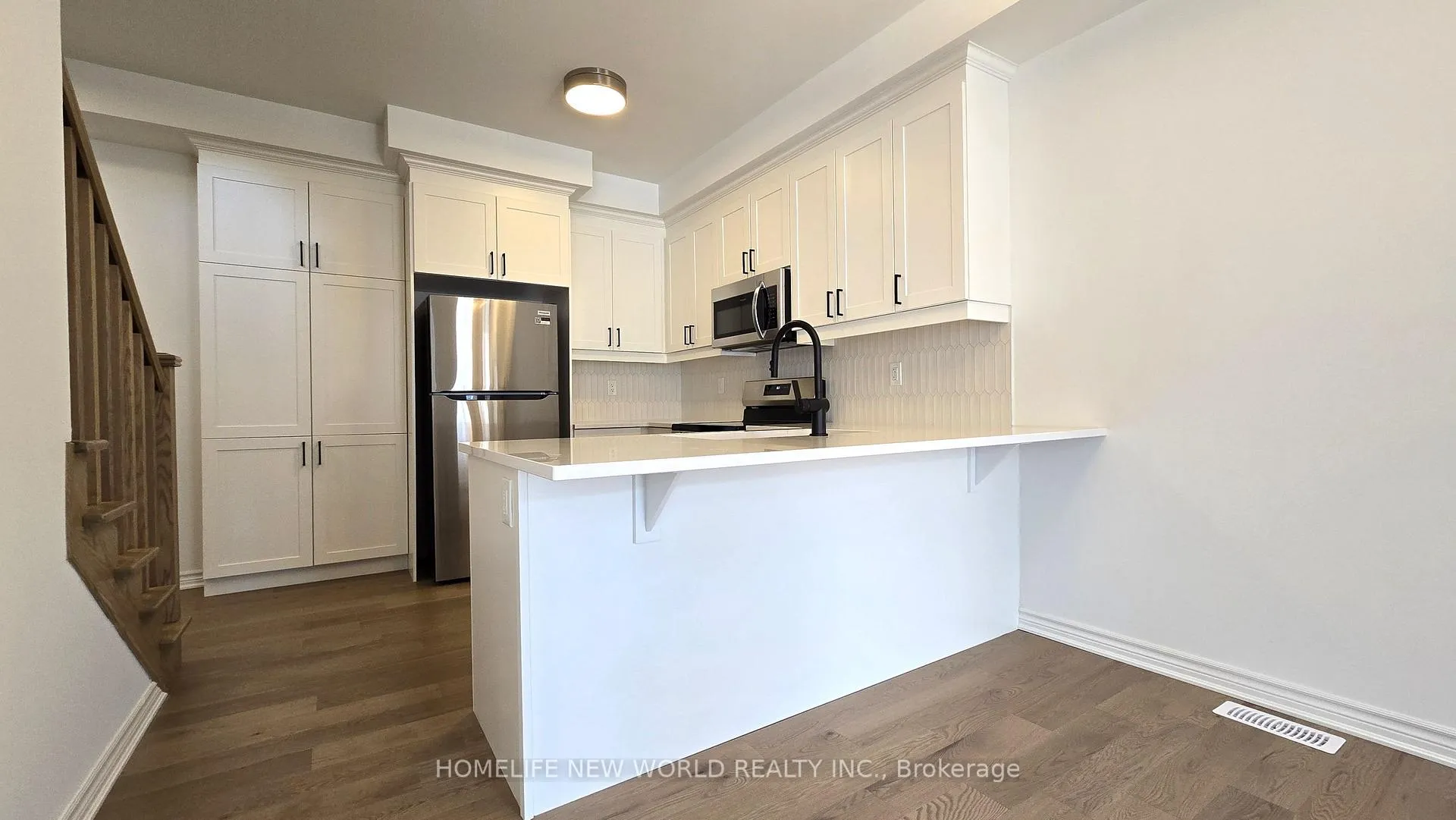 Photo 5 of 115 Avani Avenue, Markham, Victoria Square — HOMEH