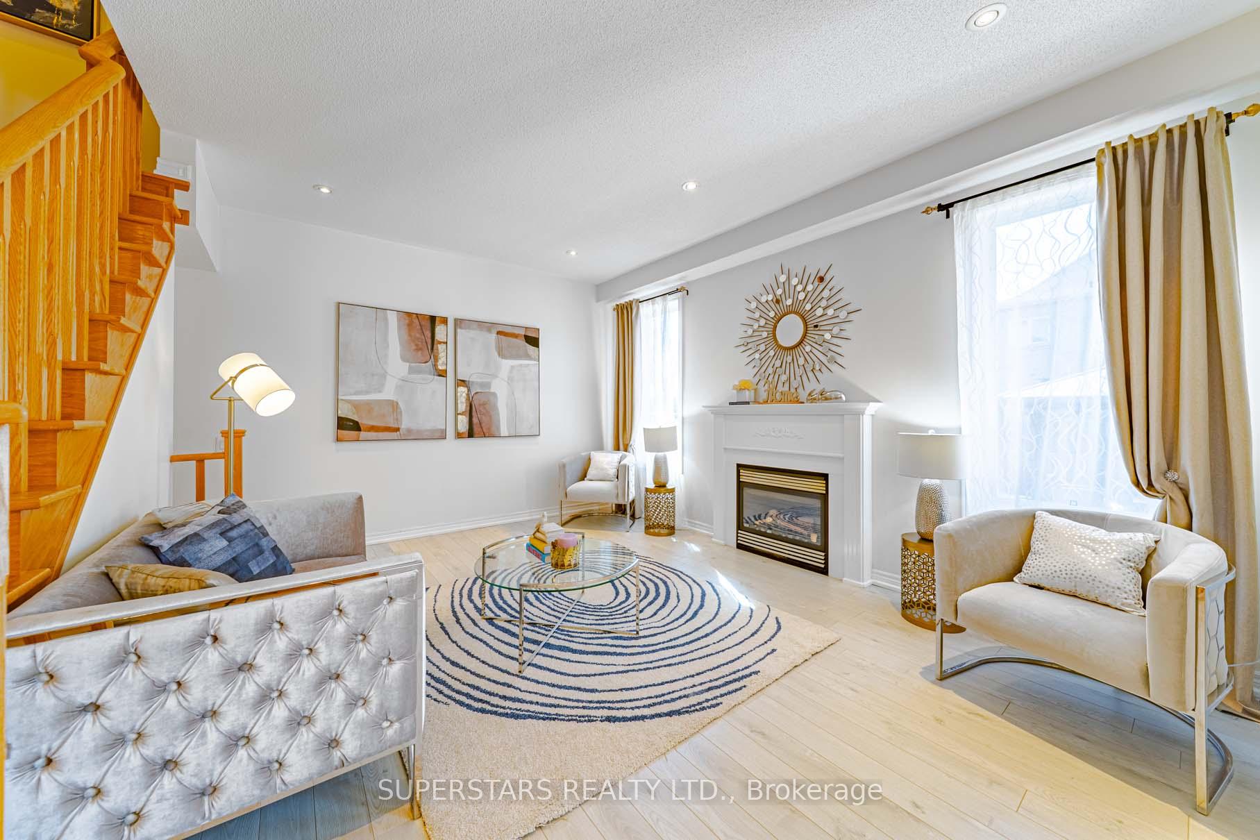 Photo 8 of 15 Hislop Drive, Markham, Box Grove — HOMEH