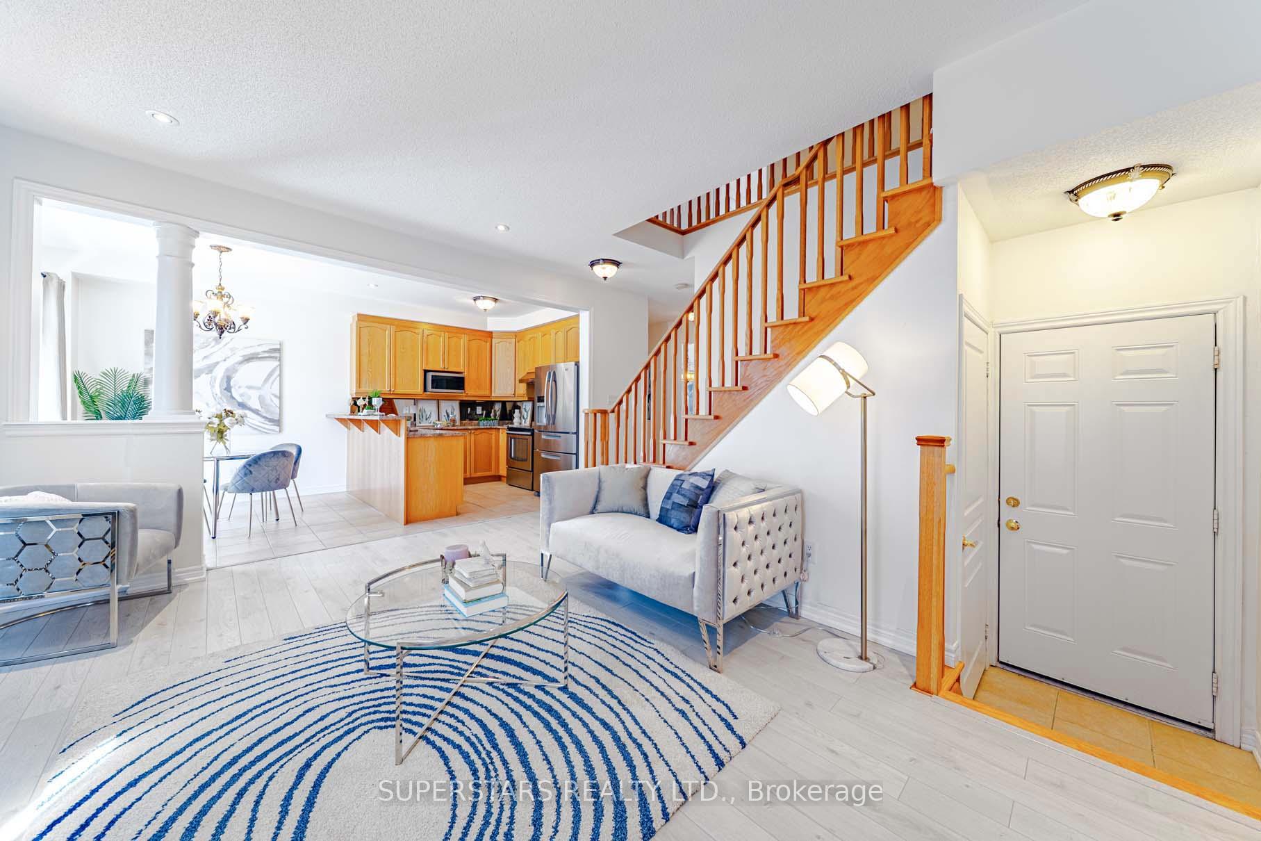 Photo 10 of 15 Hislop Drive, Markham, Box Grove — HOMEH