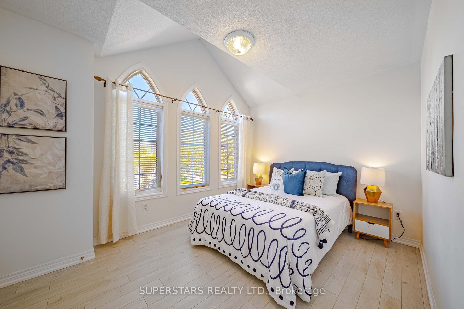 Photo 27 of 15 Hislop Drive, Markham, Box Grove — HOMEH