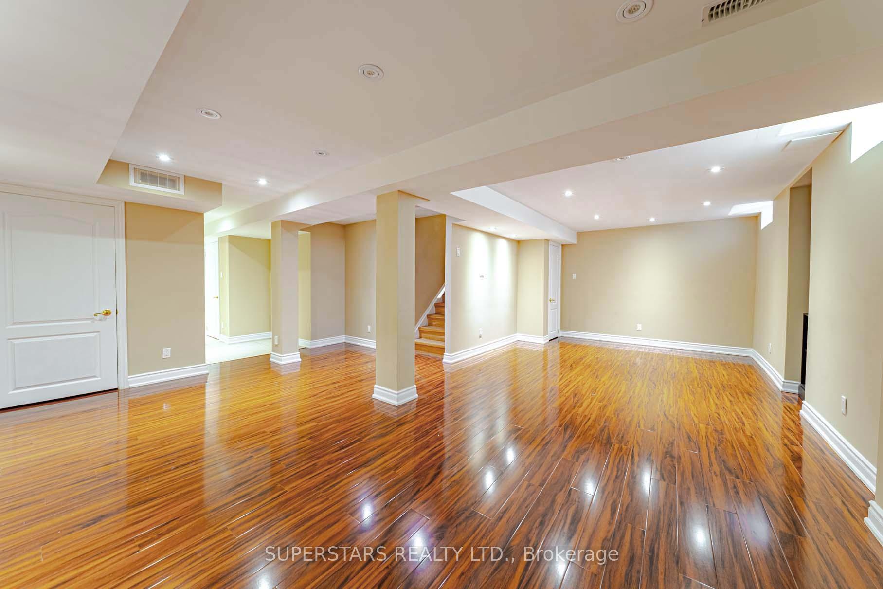 Photo 34 of 15 Hislop Drive, Markham, Box Grove — HOMEH