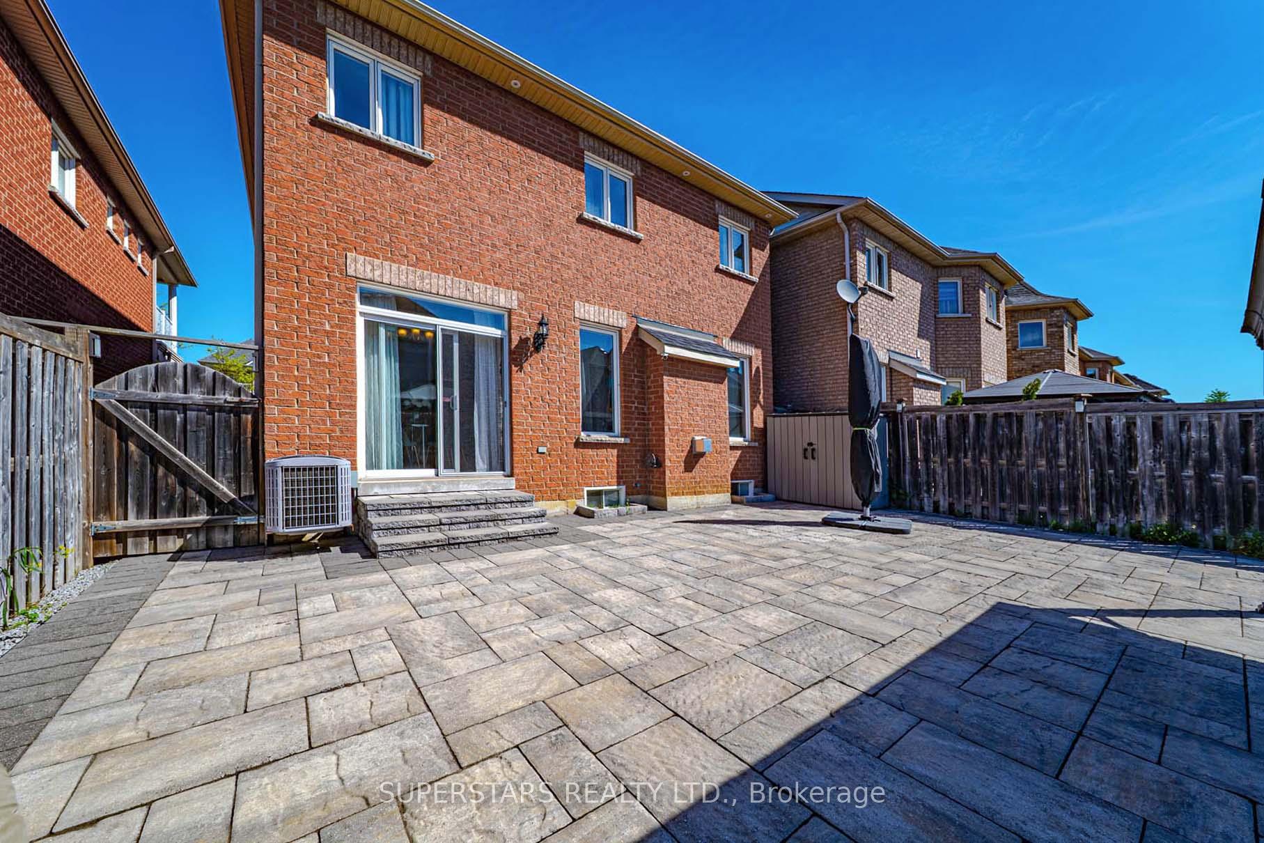 Photo 37 of 15 Hislop Drive, Markham, Box Grove — HOMEH