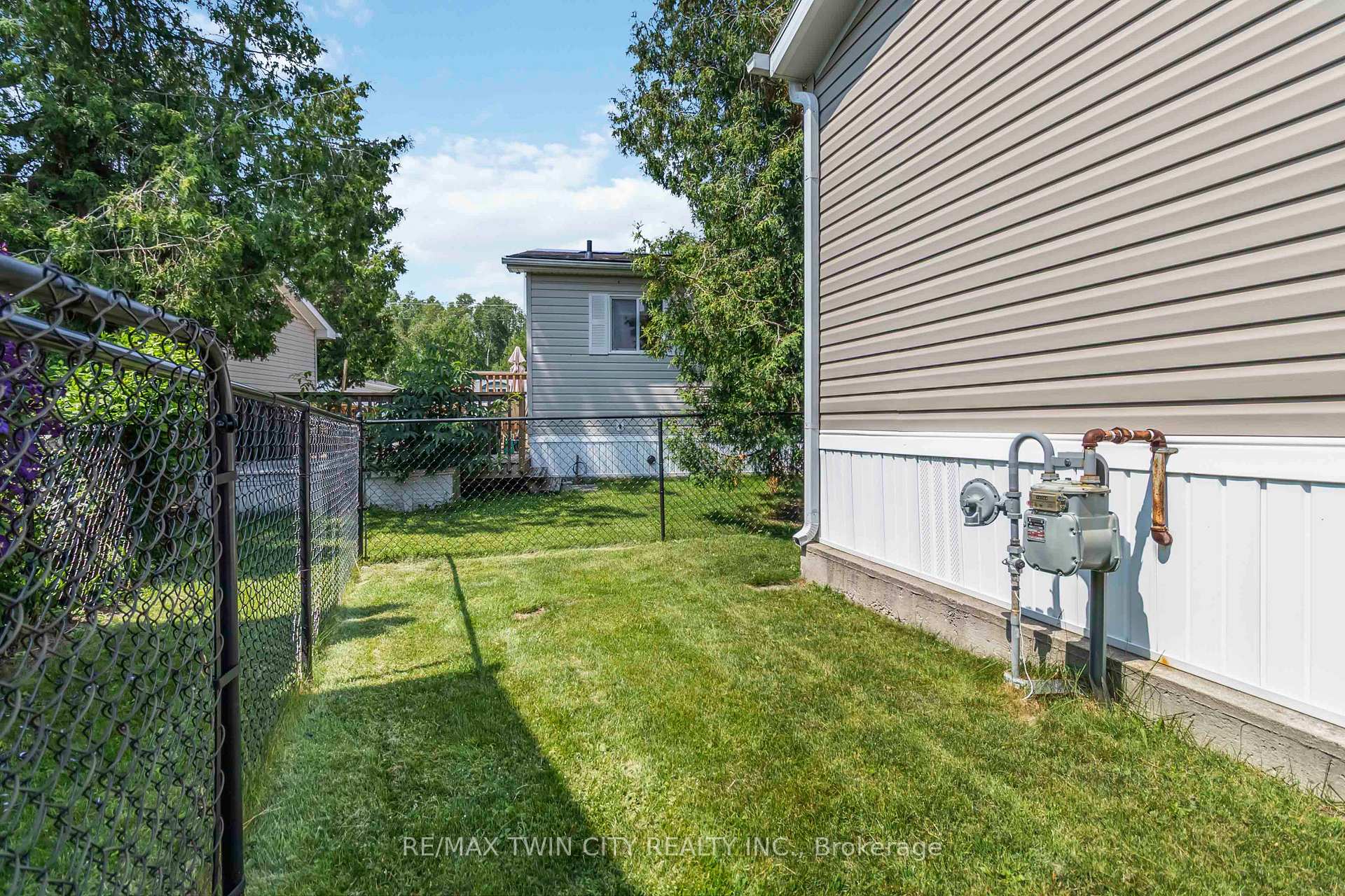 Photo 21 of 27 Elm Street, Puslinch, Rural Puslinch East — HOMEH