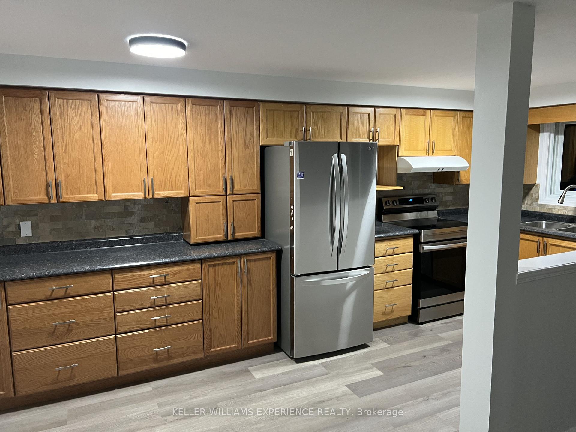 Photo 3 of 299 Activa Avenue, Kitchener, Larentian West — HOMEH