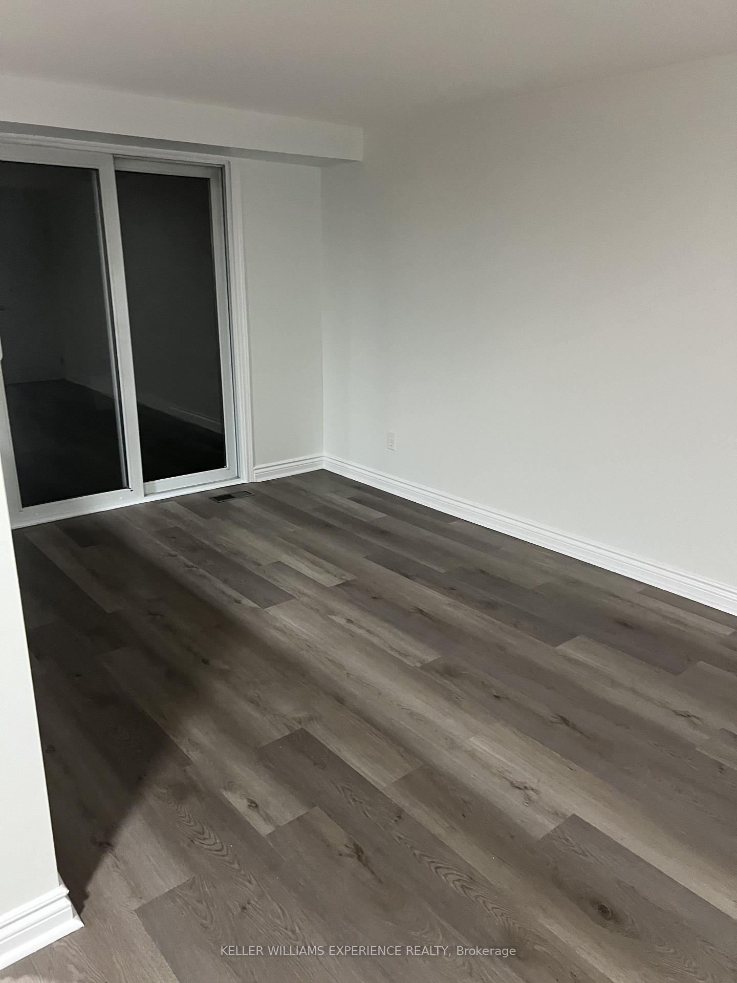 Photo 16 of 299 Activa Avenue, Kitchener, Larentian West — HOMEH