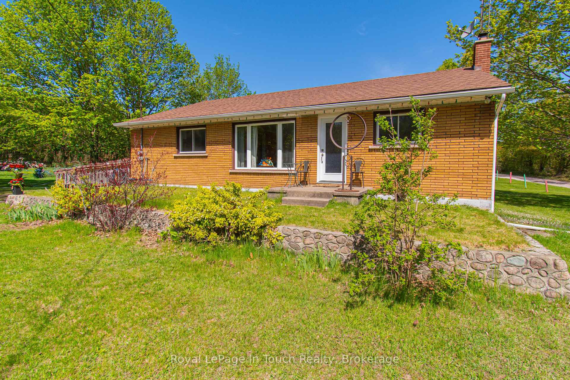 Photo 9 of 859 Cedar Point Road, Tiny, Rural Tiny — HOMEH