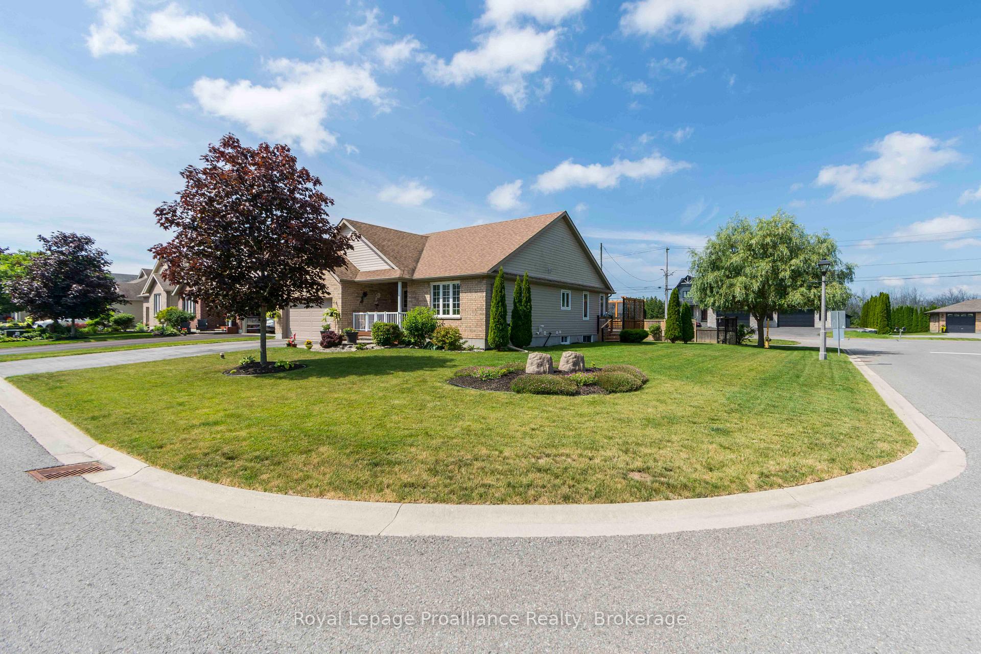 Photo 2 of 48 Ward Drive, Brighton — HOMEH