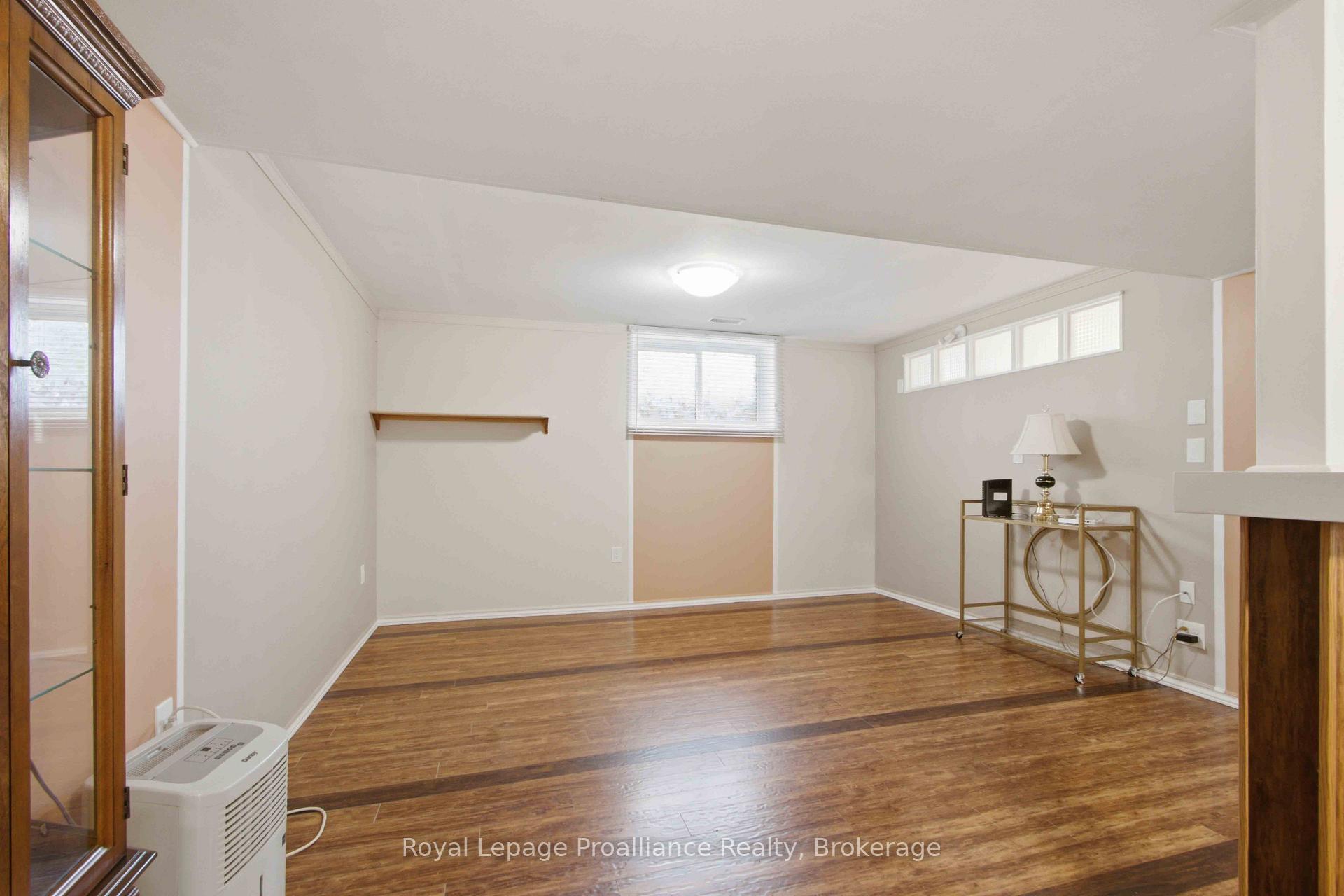 Photo 24 of 48 Ward Drive, Brighton — HOMEH