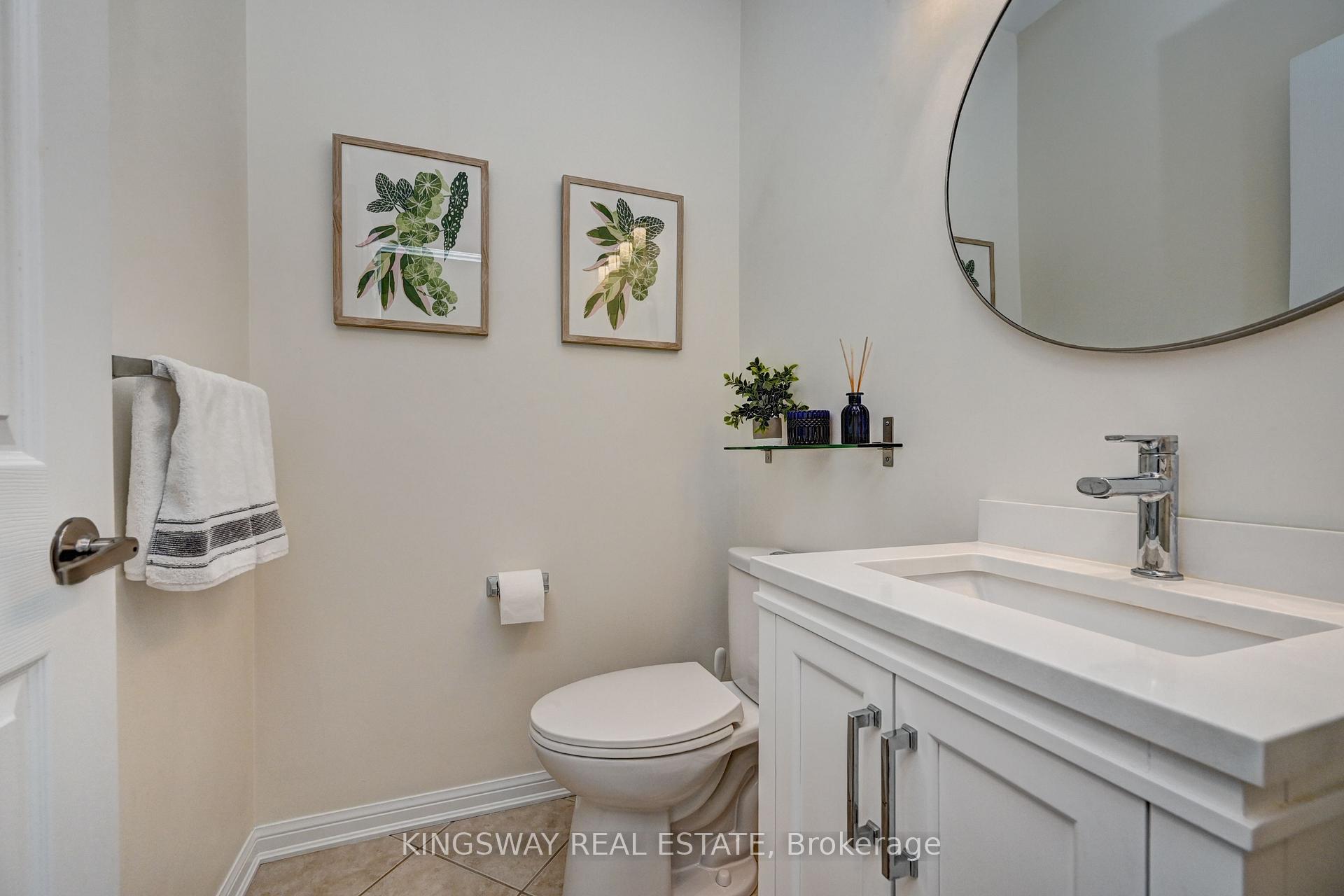 Photo 16 of 147 Silverthorne Drive, Cambridge, Silver Heights — HOMEH