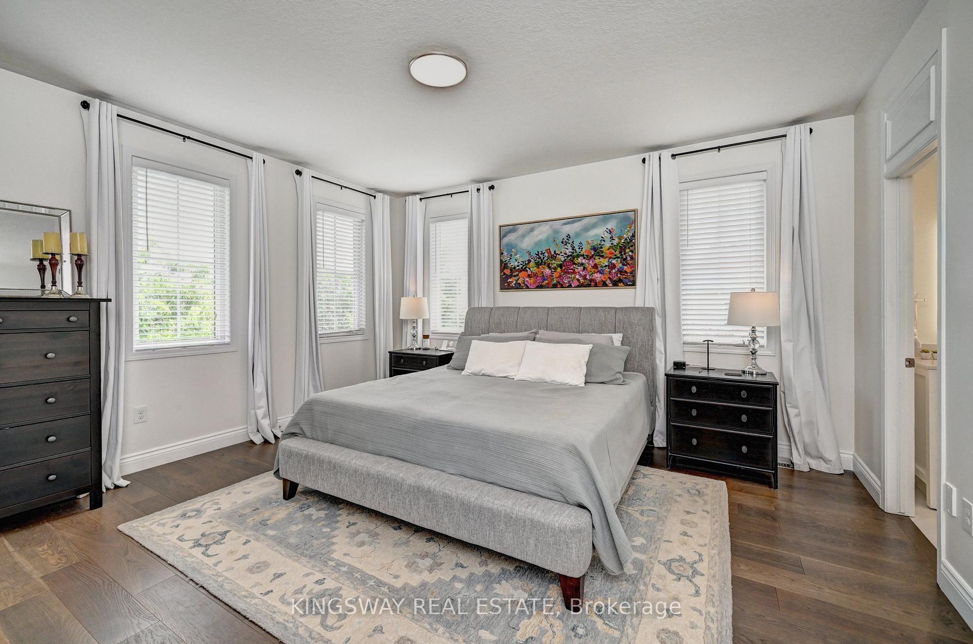 Photo 19 of 147 Silverthorne Drive, Cambridge, Silver Heights — HOMEH