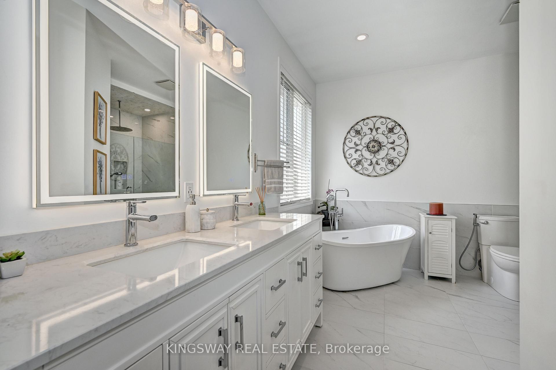 Photo 22 of 147 Silverthorne Drive, Cambridge, Silver Heights — HOMEH