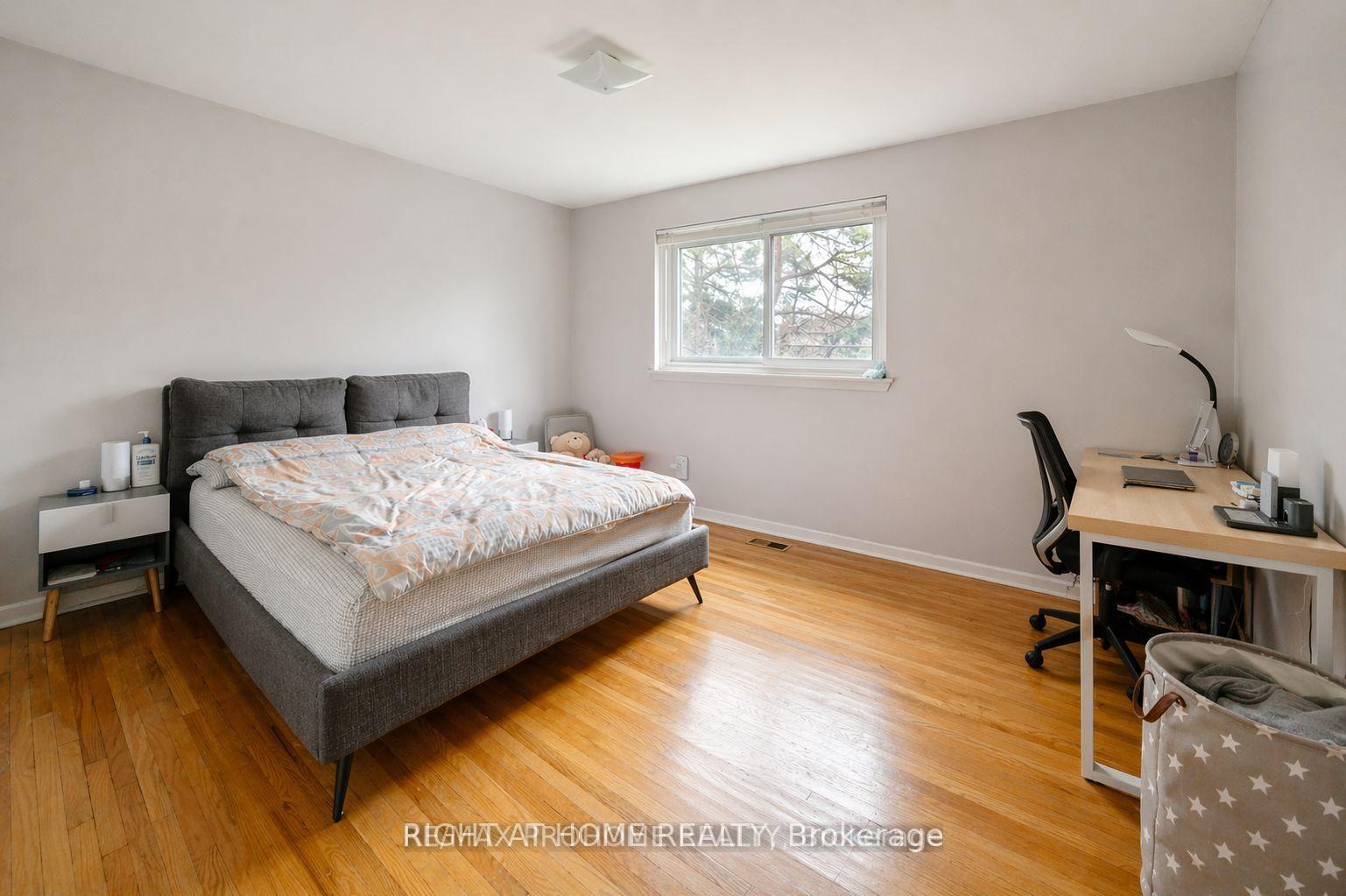 Photo 10 of 157 Fitzgerald Avenue, Markham, Unionville — HOMEH