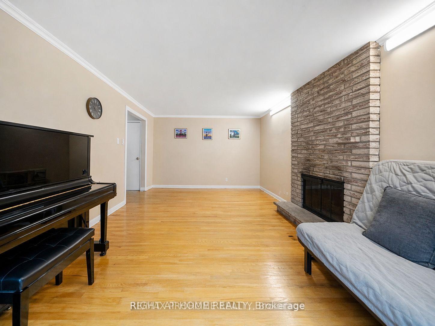 Photo 14 of 157 Fitzgerald Avenue, Markham, Unionville — HOMEH
