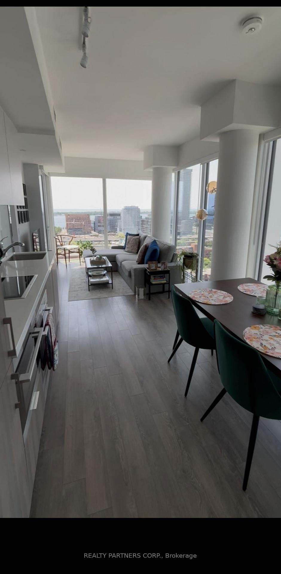 Photo 7 of Unit 2113, 158 Front Street E, Toronto, Waterfront Communities — HOMEH