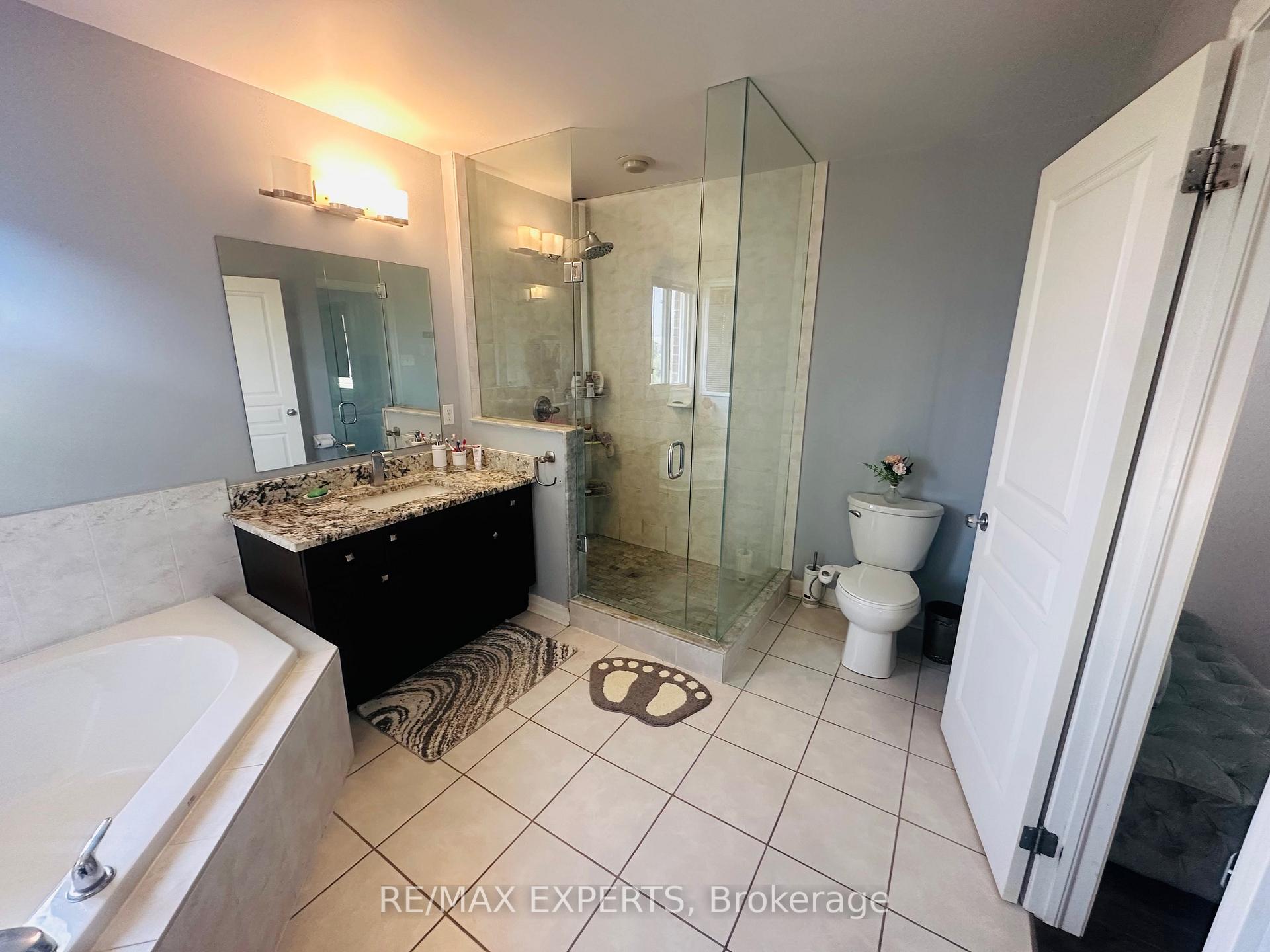 Photo 13 of 87 Newcastle Drive W, Kitchener, Huron Park — HOMEH