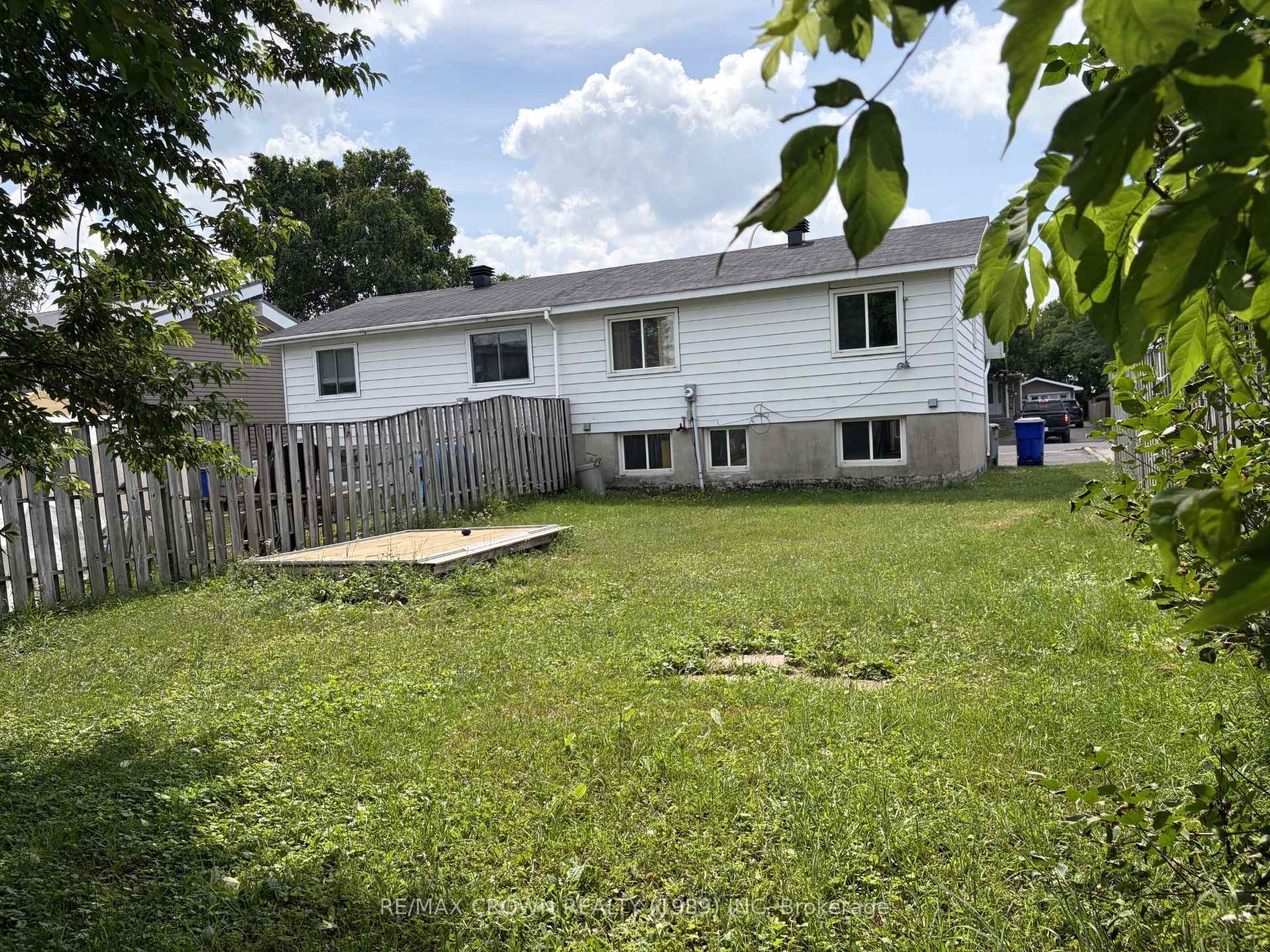 Photo 4 of 144 Huron Avenue, Timmins, TS - SE — HOMEH