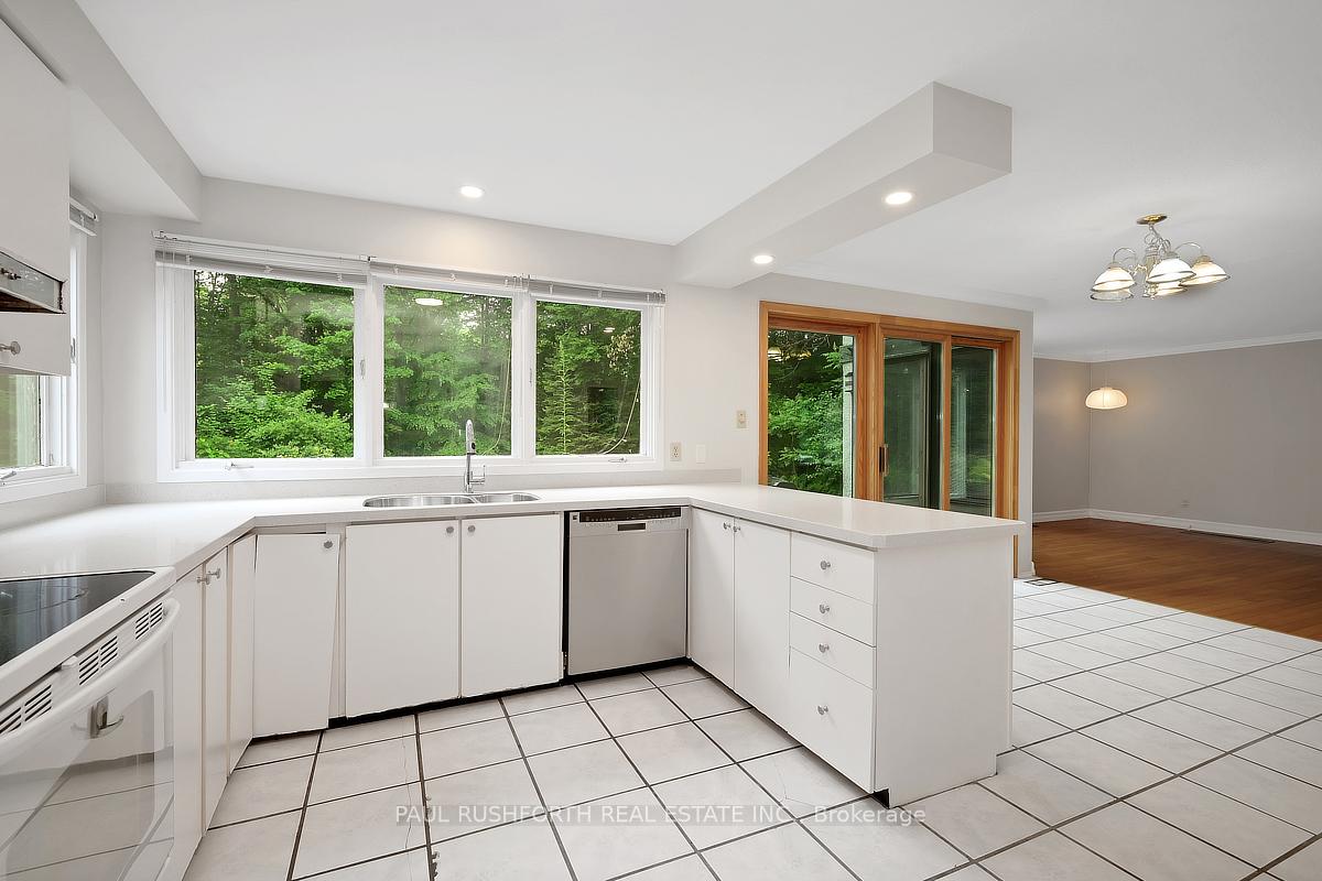 Photo 14 of 33 Camwood Crescent, Ottawa, Arlington Woods — HOMEH