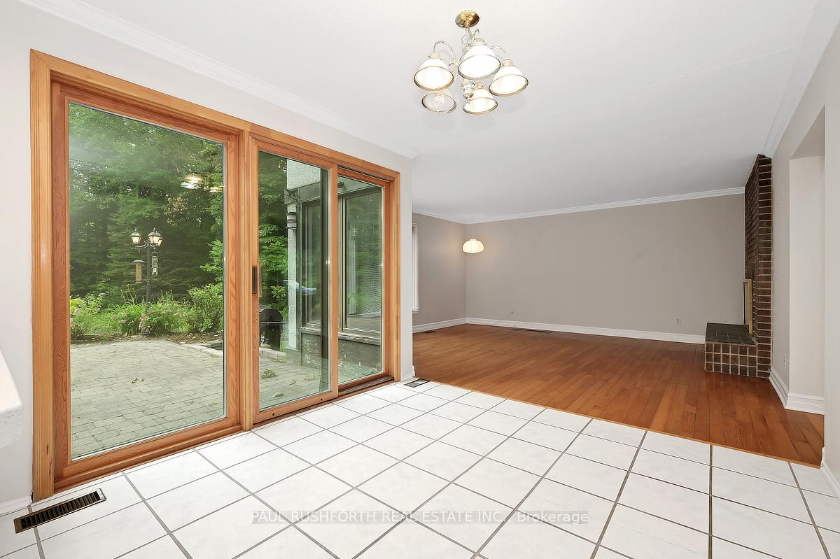 Photo 15 of 33 Camwood Crescent, Ottawa, Arlington Woods — HOMEH