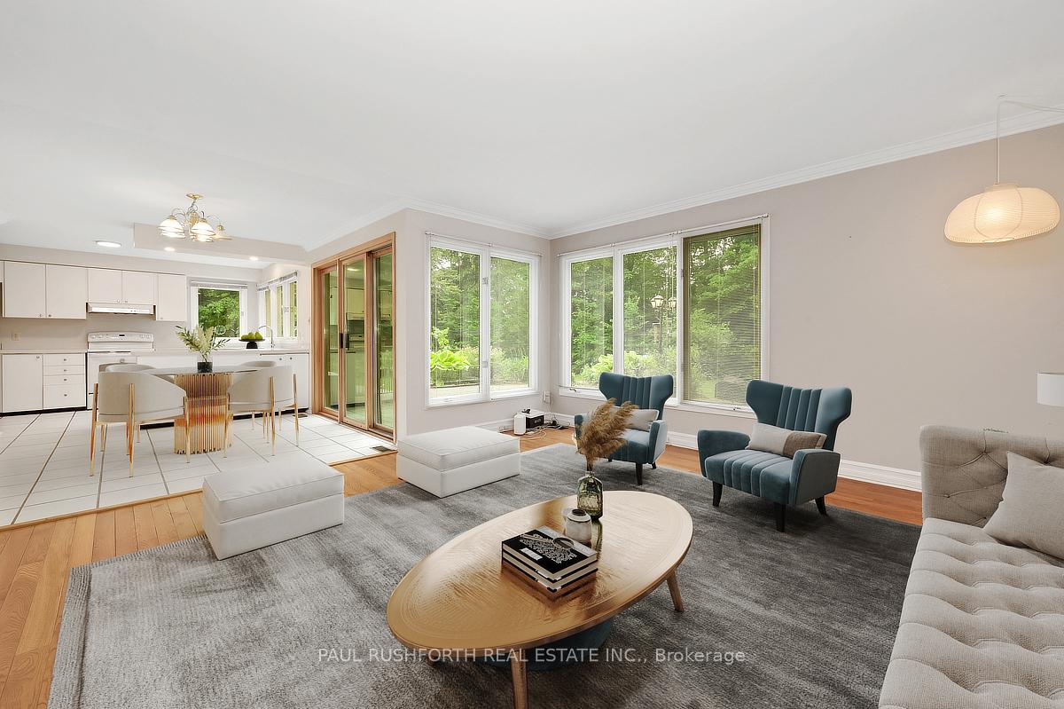 Photo 17 of 33 Camwood Crescent, Ottawa, Arlington Woods — HOMEH