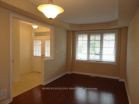 Photo 5 of 17 Pelister Drive, Markham, Greensborough — HOMEH