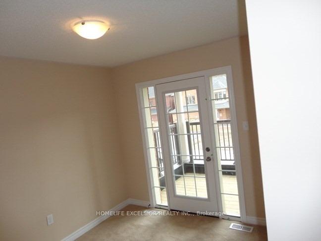 Photo 15 of 17 Pelister Drive, Markham, Greensborough — HOMEH