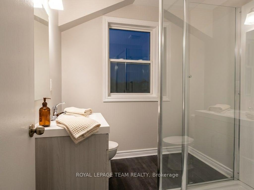 Photo 10 of 1220 Dorchester Avenue, Ottawa, Carlington — HOMEH