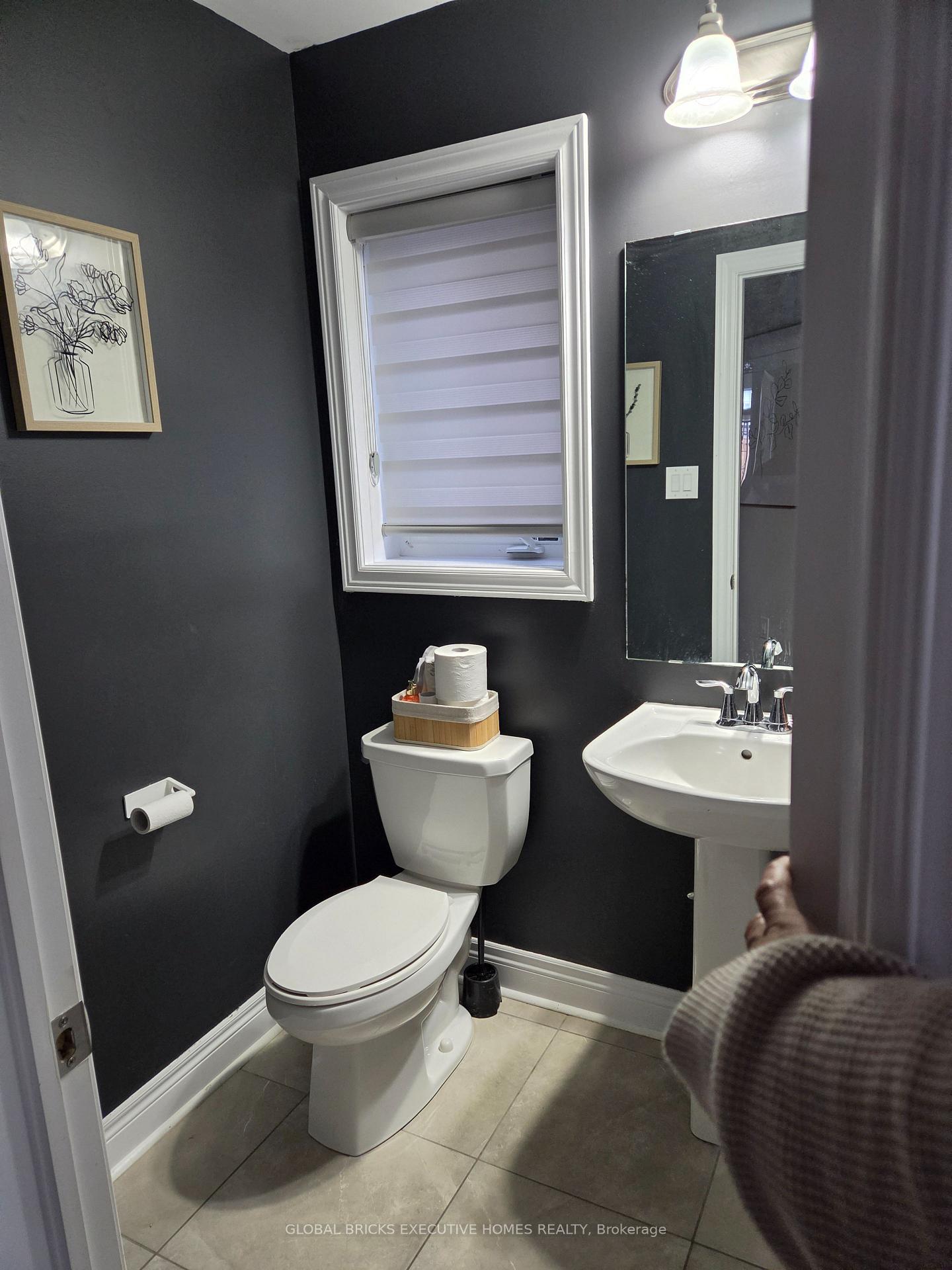 Photo 17 of 134 Branigan Crescent, Halton Hills, Georgetown — HOMEH