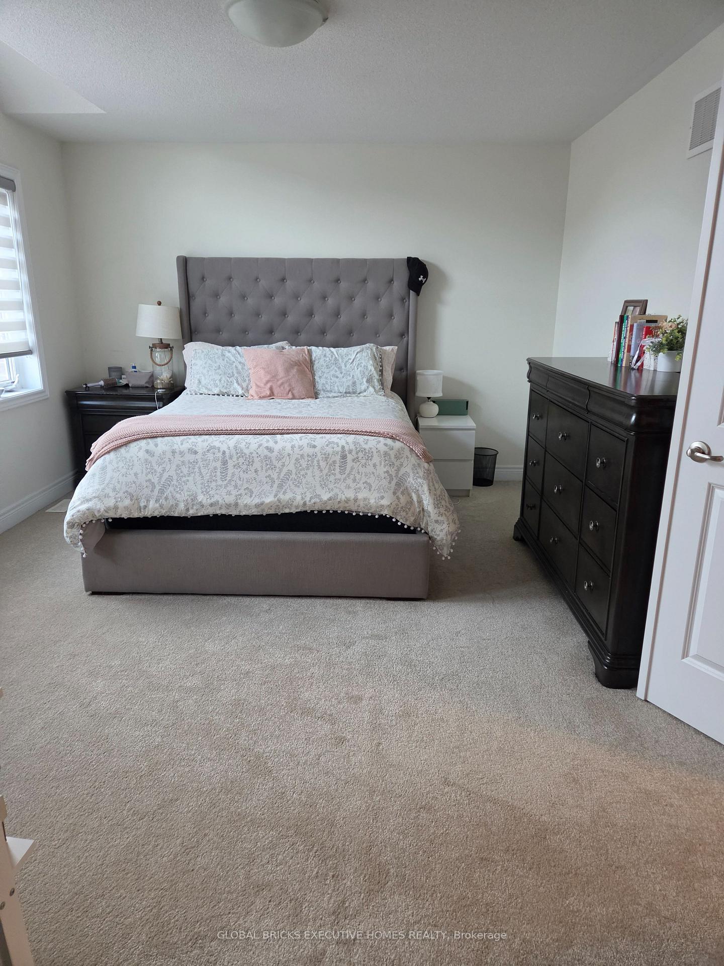 Photo 19 of 134 Branigan Crescent, Halton Hills, Georgetown — HOMEH