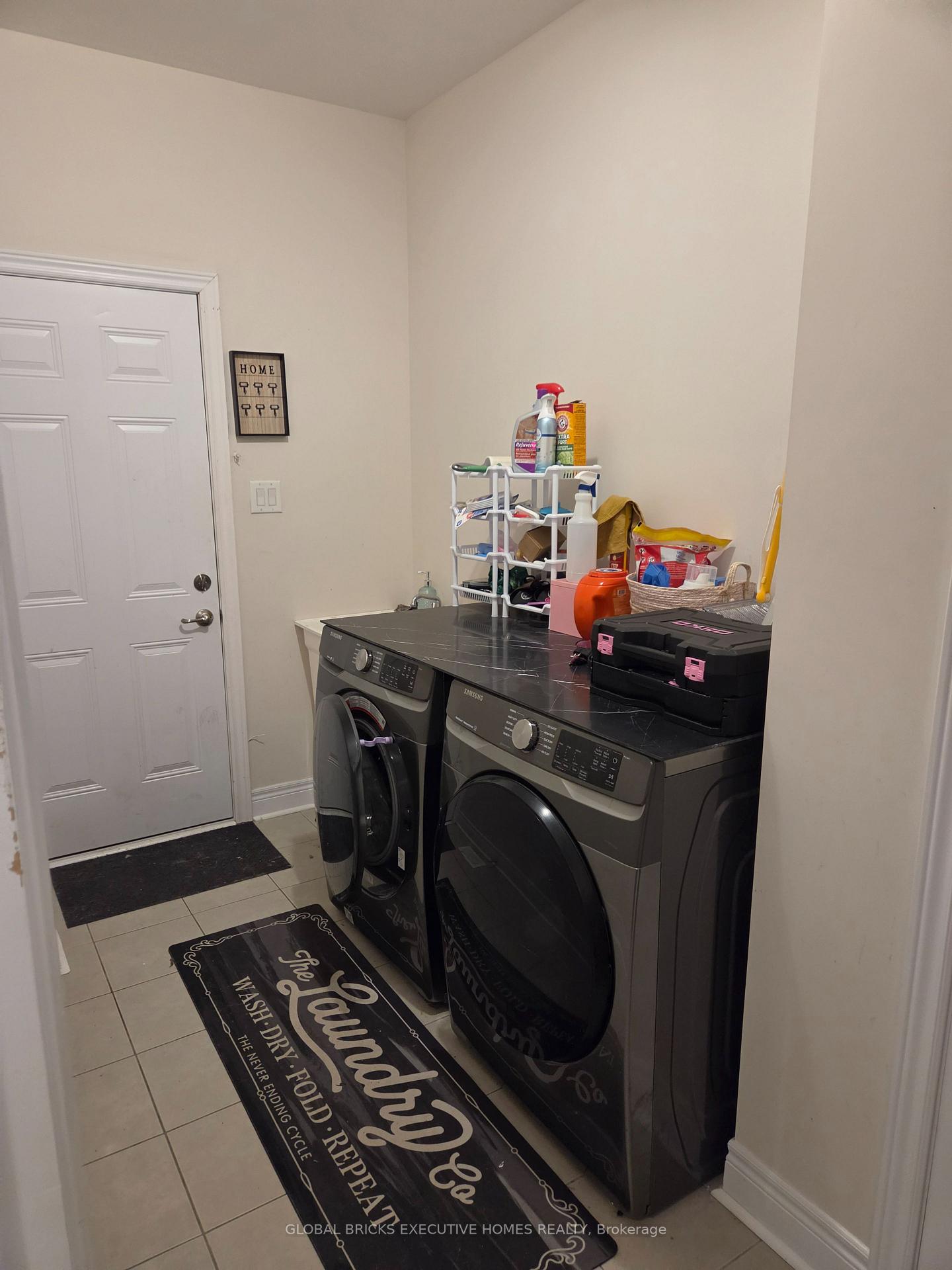 Photo 22 of 134 Branigan Crescent, Halton Hills, Georgetown — HOMEH