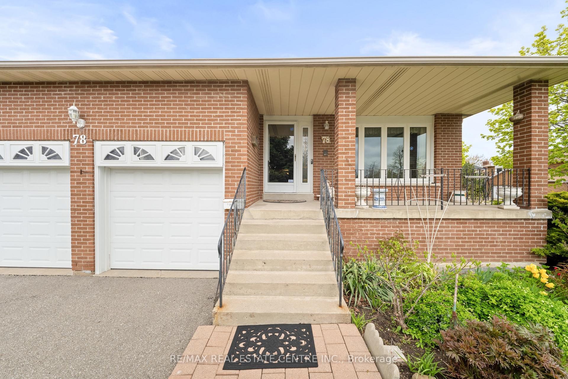 Photo 4 of 78 Panorama Crescent, Brampton, Northgate — HOMEH