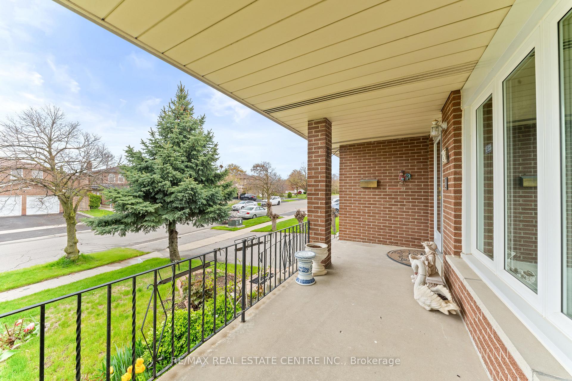 Photo 5 of 78 Panorama Crescent, Brampton, Northgate — HOMEH