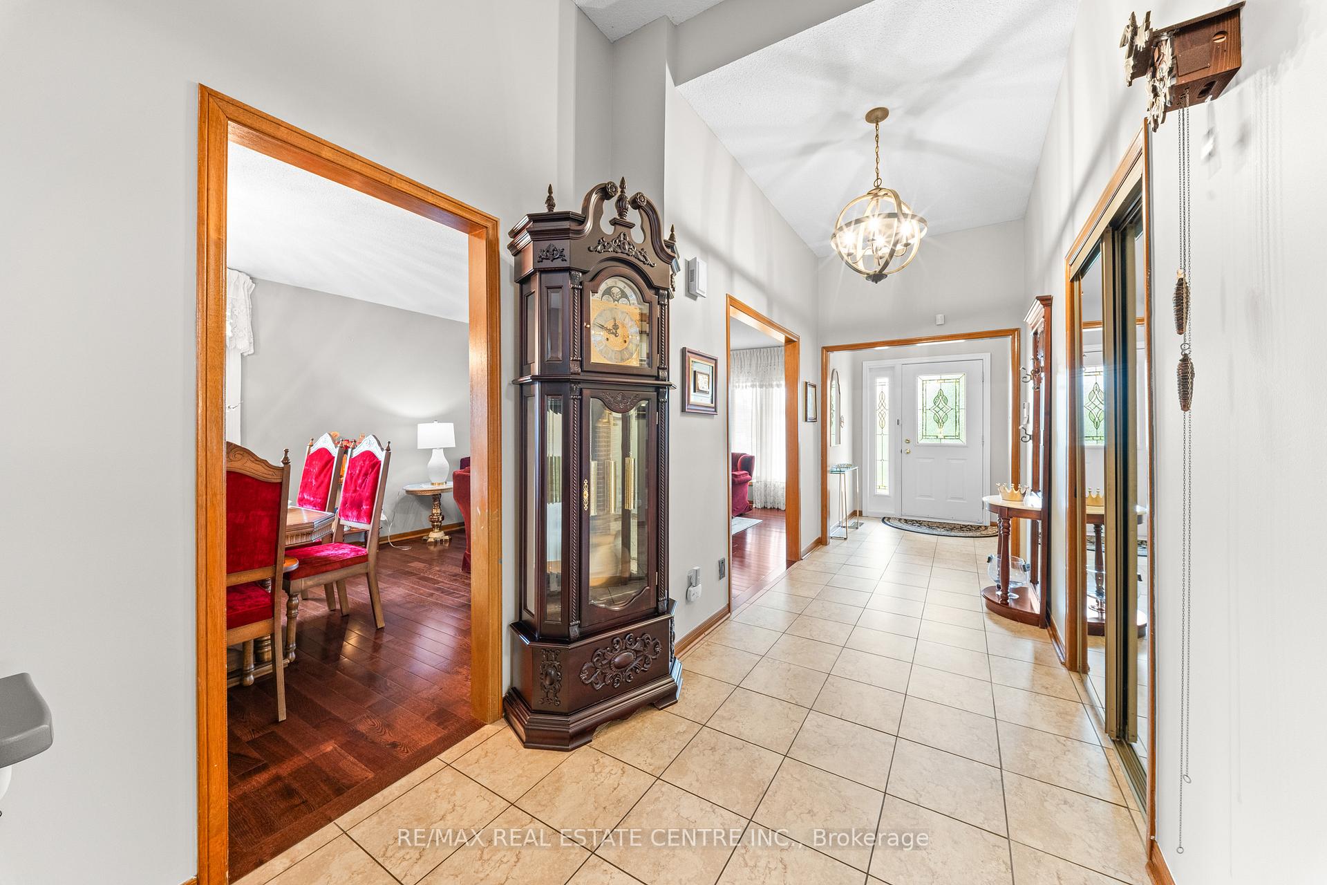 Photo 8 of 78 Panorama Crescent, Brampton, Northgate — HOMEH