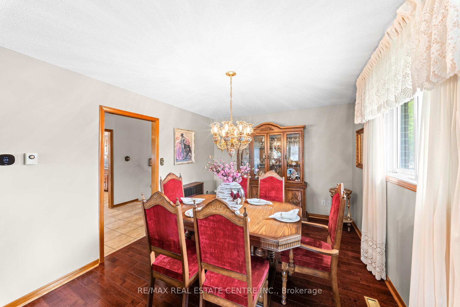 Photo 14 of 78 Panorama Crescent, Brampton, Northgate — HOMEH
