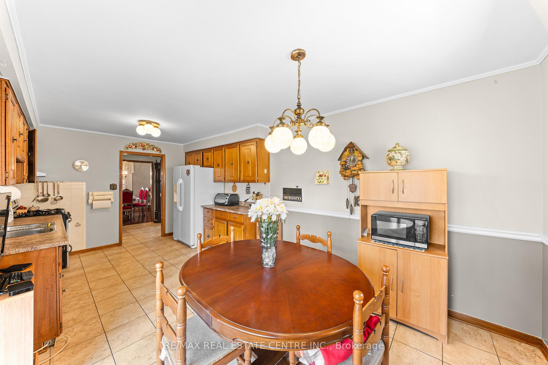 Photo 19 of 78 Panorama Crescent, Brampton, Northgate — HOMEH