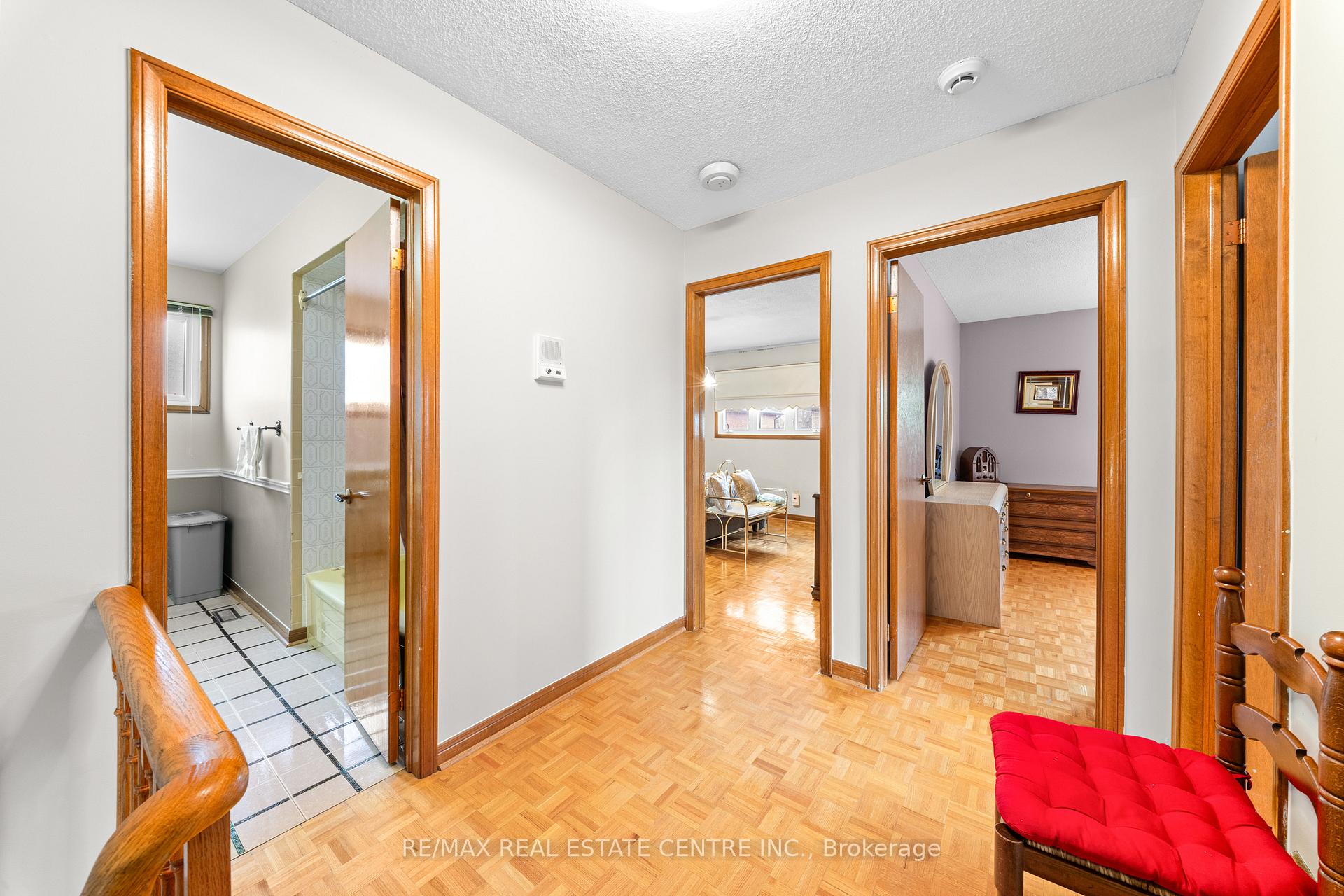Photo 21 of 78 Panorama Crescent, Brampton, Northgate — HOMEH